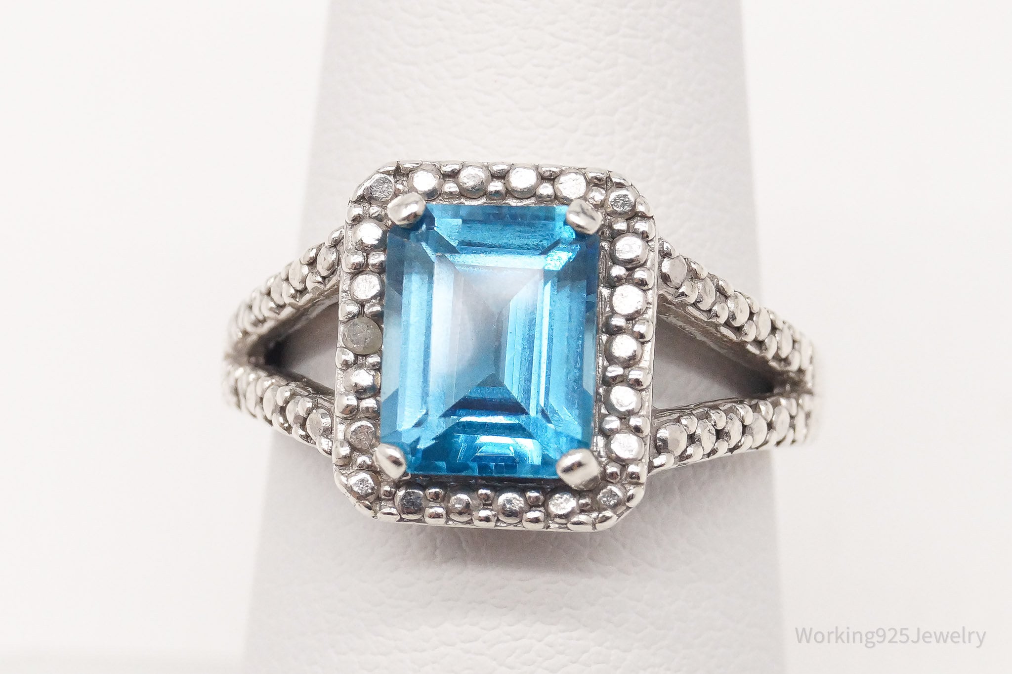 Vintage Blue Topaz Single Diamond Sterling Silver Ring - Size 7 detailed image 2