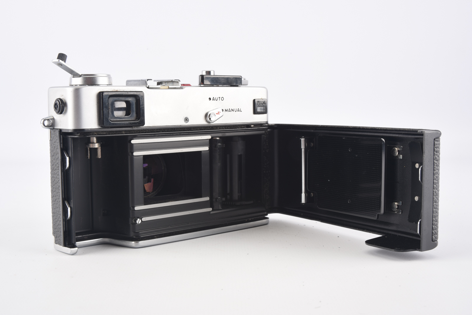 Minolta HiMatic E 35mm Film Camera with 40mm f/1.7 Lens PARTS OR