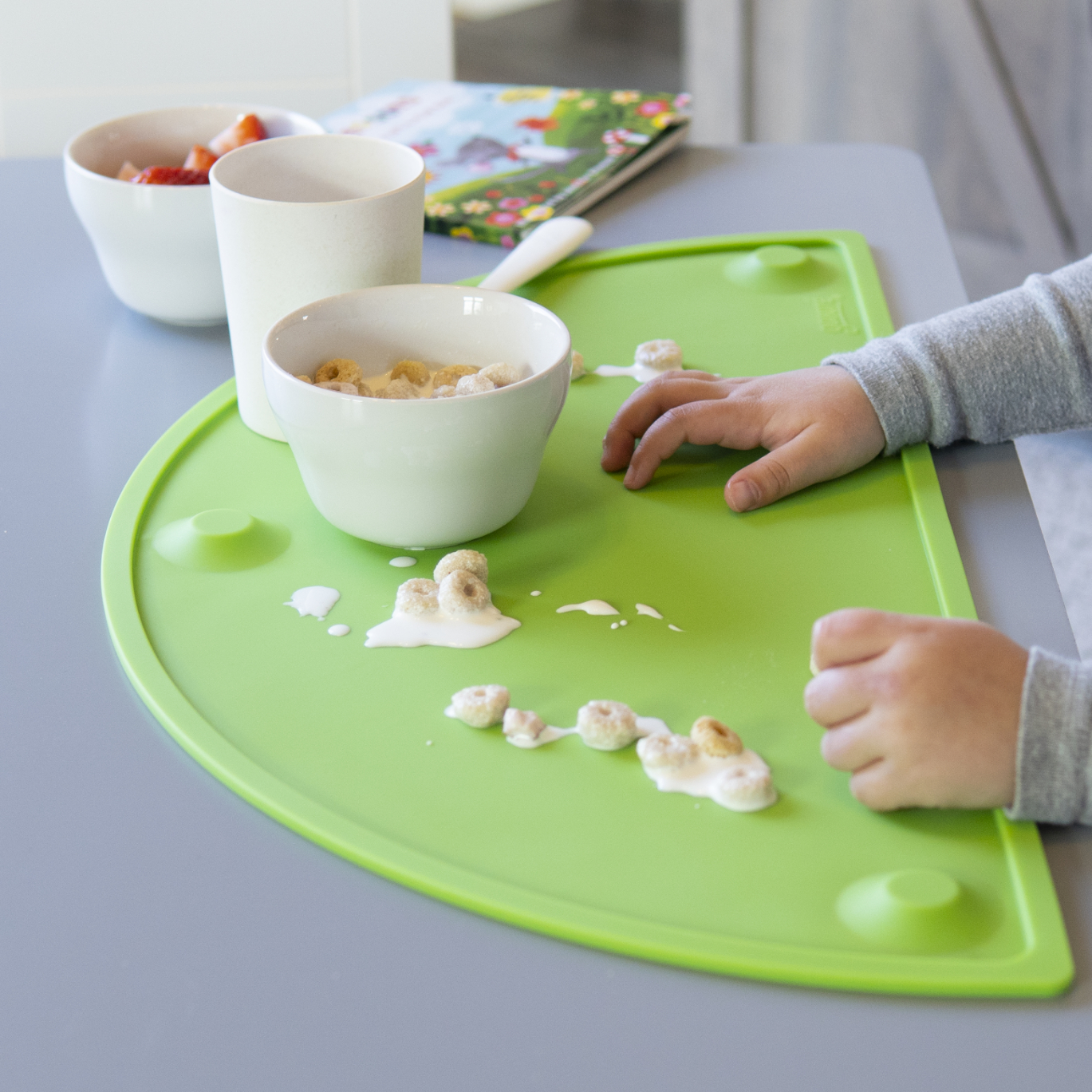 GASARÉ, 20 x 11 Inches, Silicone Placemats for Kids, Suction Cups, Raised Edges - Picture 37 of 73