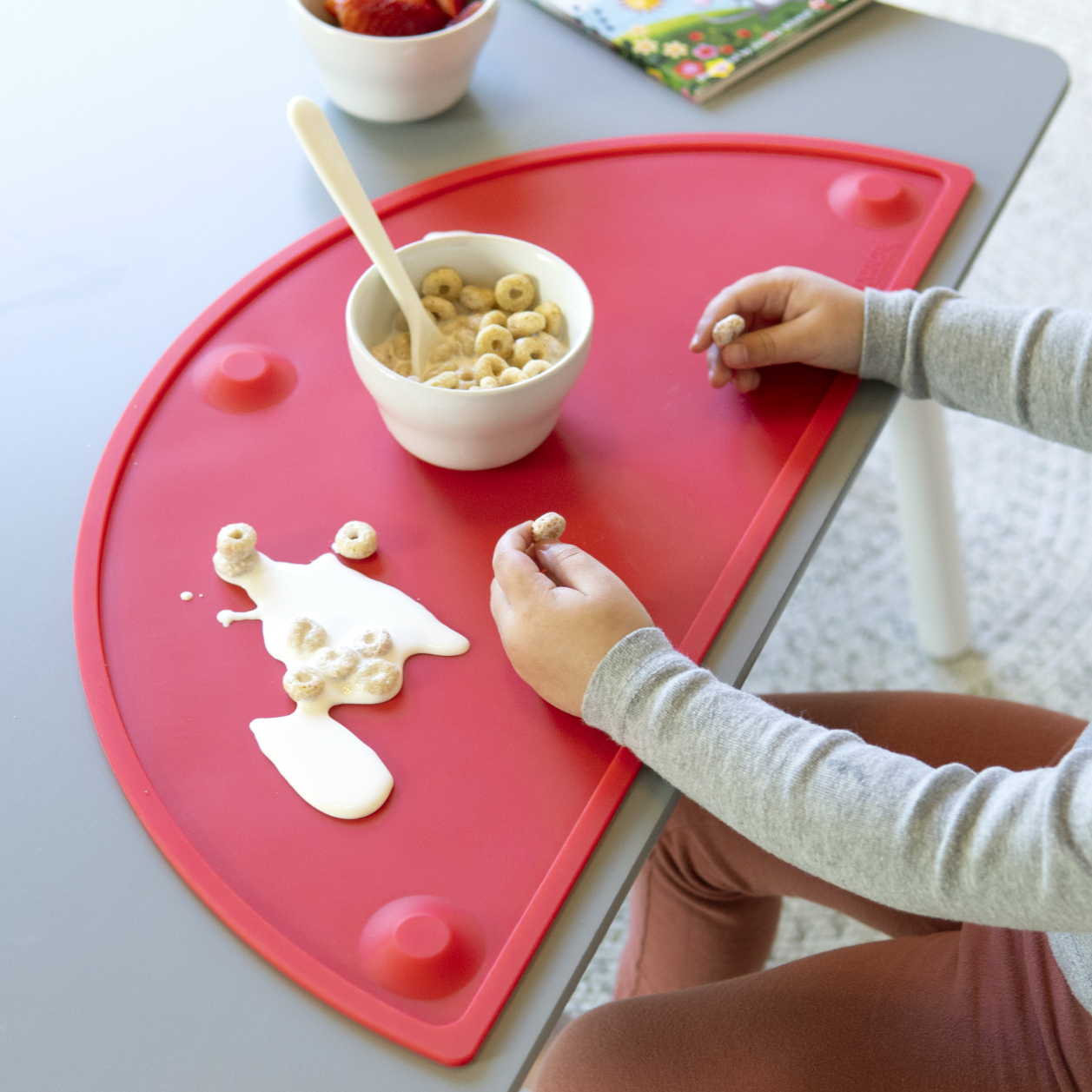 GASARÉ, 20 x 11 Inches, Silicone Placemats for Kids, Suction Cups, Raised Edges - Picture 59 of 73