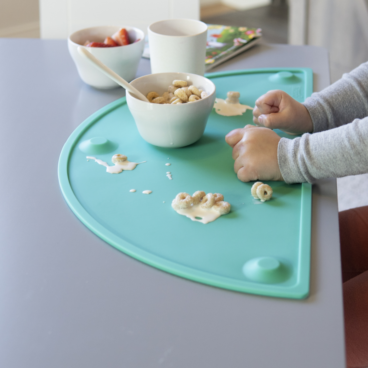 GASARÉ, 20 x 11 Inches, Silicone Placemats for Kids, Suction Cups, Raised Edges - Picture 68 of 73