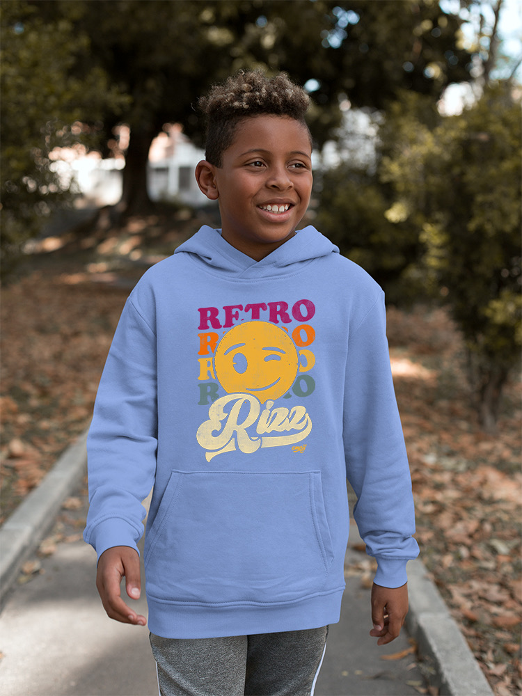 Retro Rizz - Vintage Winking Emoji Graphic Youth's Hoodie - Bild 10 von 20