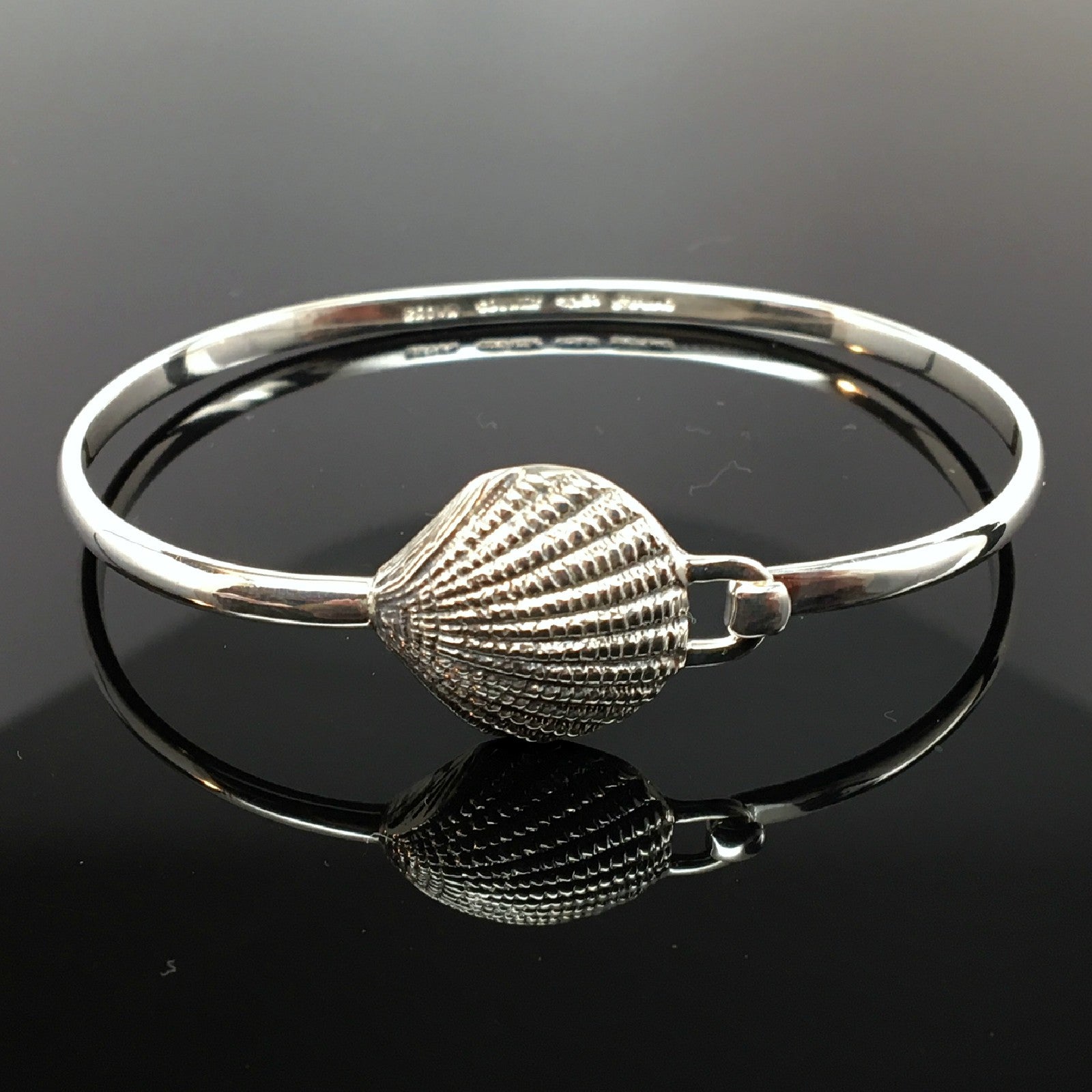 Sterling Silver Scallop Shell Bangle Charm Bracelet Beach Vacation Jewelry New
