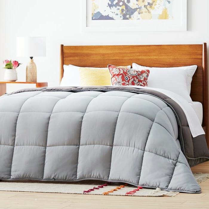 King Size All Seasons Plush Light/DarkGrey Reversible Down Alternative Comforter
