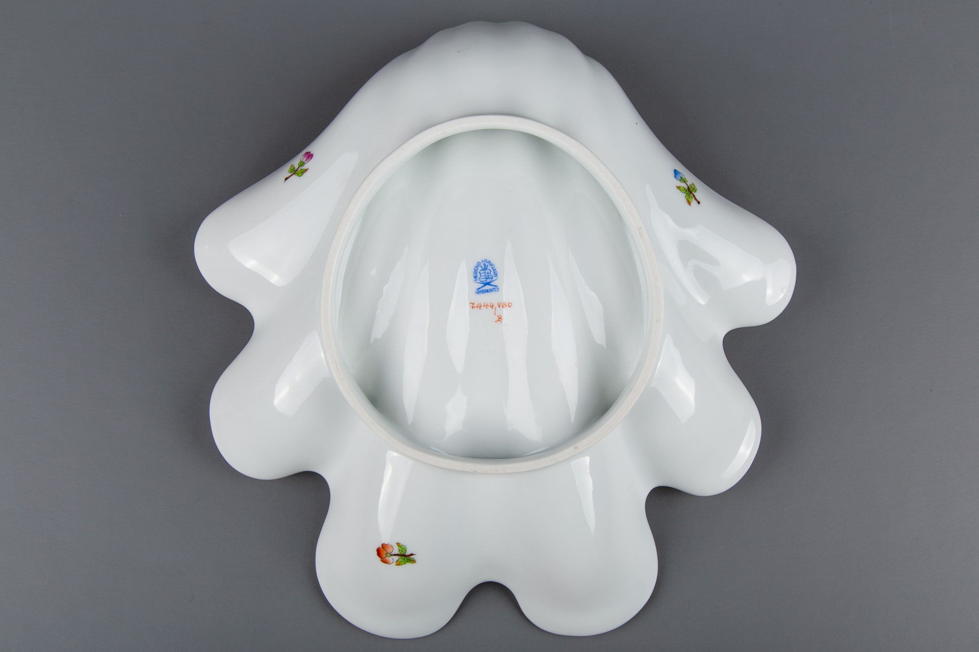 Herend Queen Victoria Shell Shaped Dish Centerpiece #7444/VBO | eBay