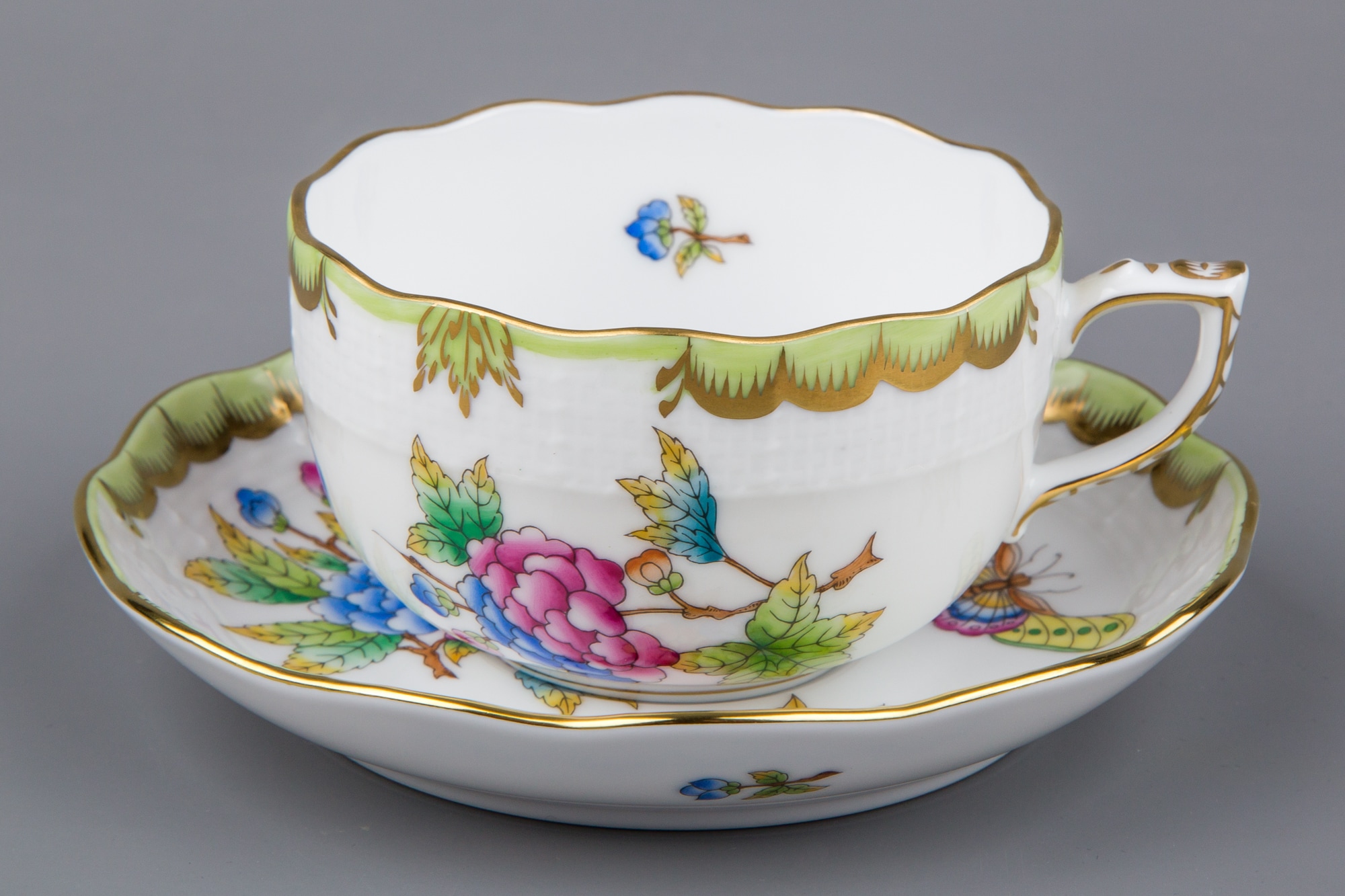 NEW Set of Six Herend Queen Victoria Tea Cups with Saucers