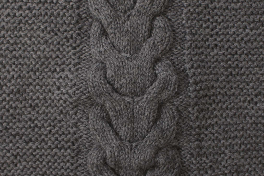 Funda de almohada decorativa de lana de alpaca tejida a mano con cable - Imagen 24 de 28
