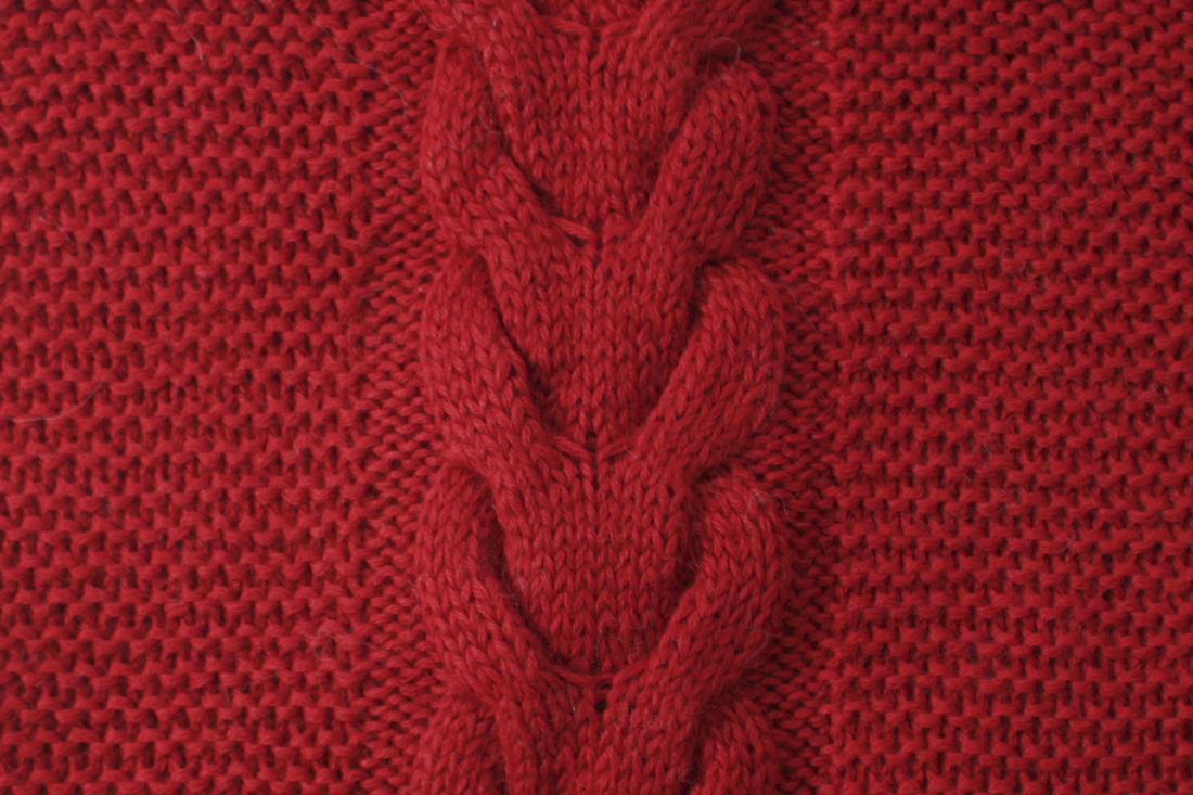 Funda de almohada decorativa de lana de alpaca tejida a mano con cable - Imagen 16 de 28