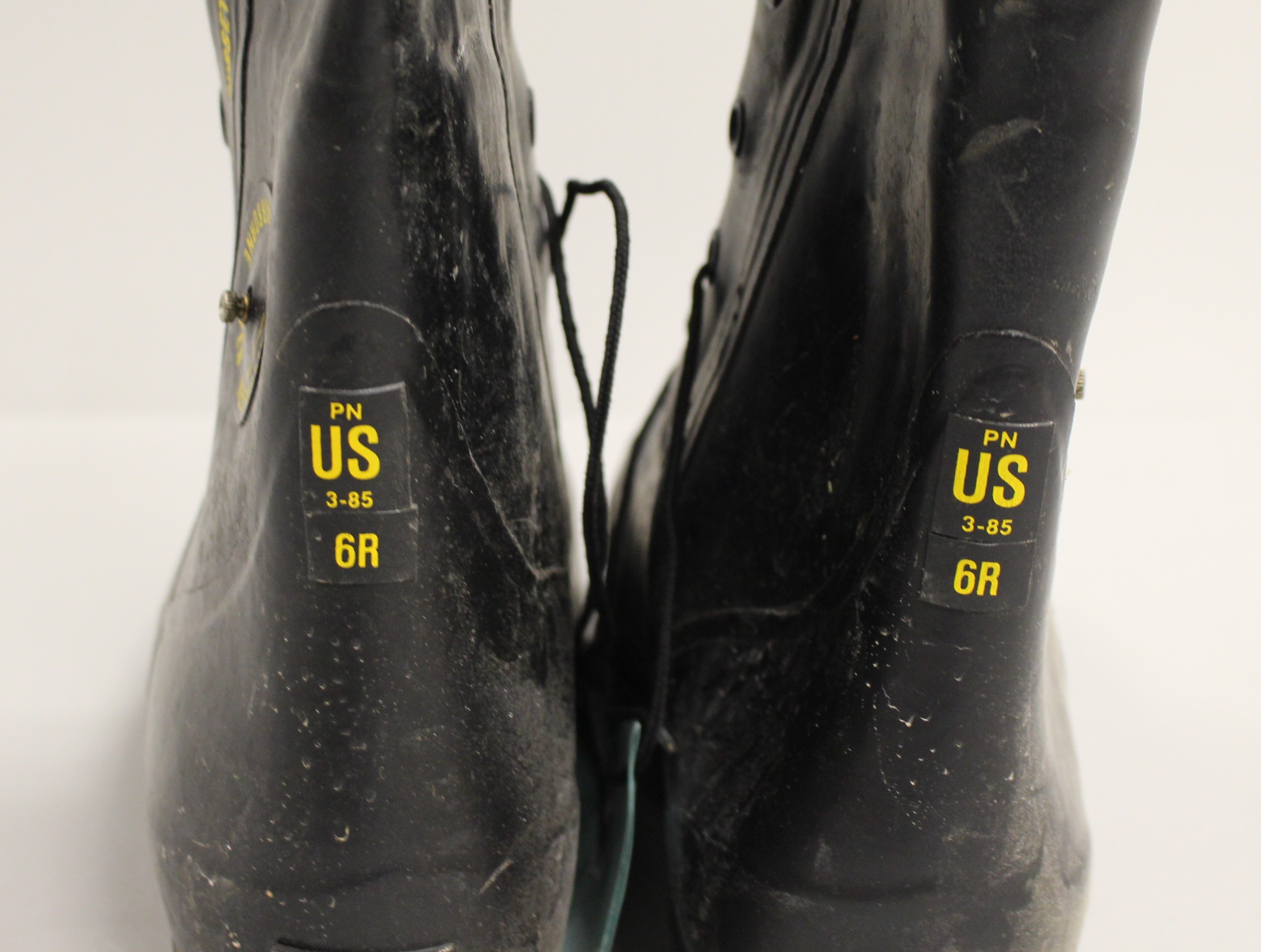 Cold Weather Insulated Rubber Combat Mickey Mouse Bunny Boots - Choose Size -New