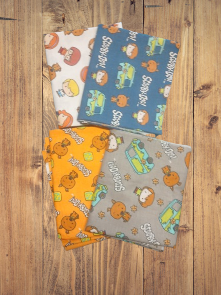 4 Fat Quarters - Assorted Scooby - Doo Fat Quarter Bundle - Picture 2 of 2