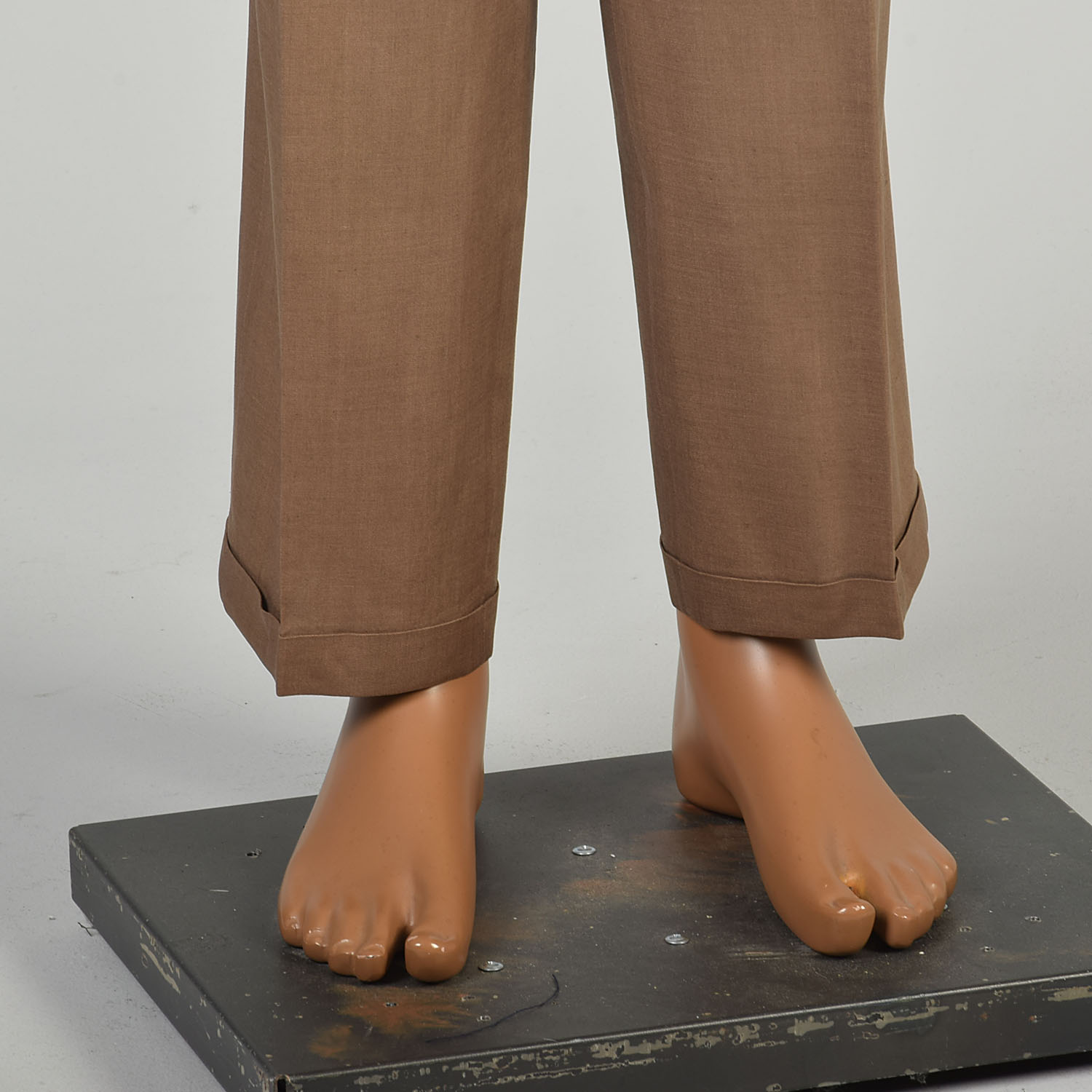 36 x 31 Gucci 1980s Pants Light Brown Linen Tapered Leg Cuffed