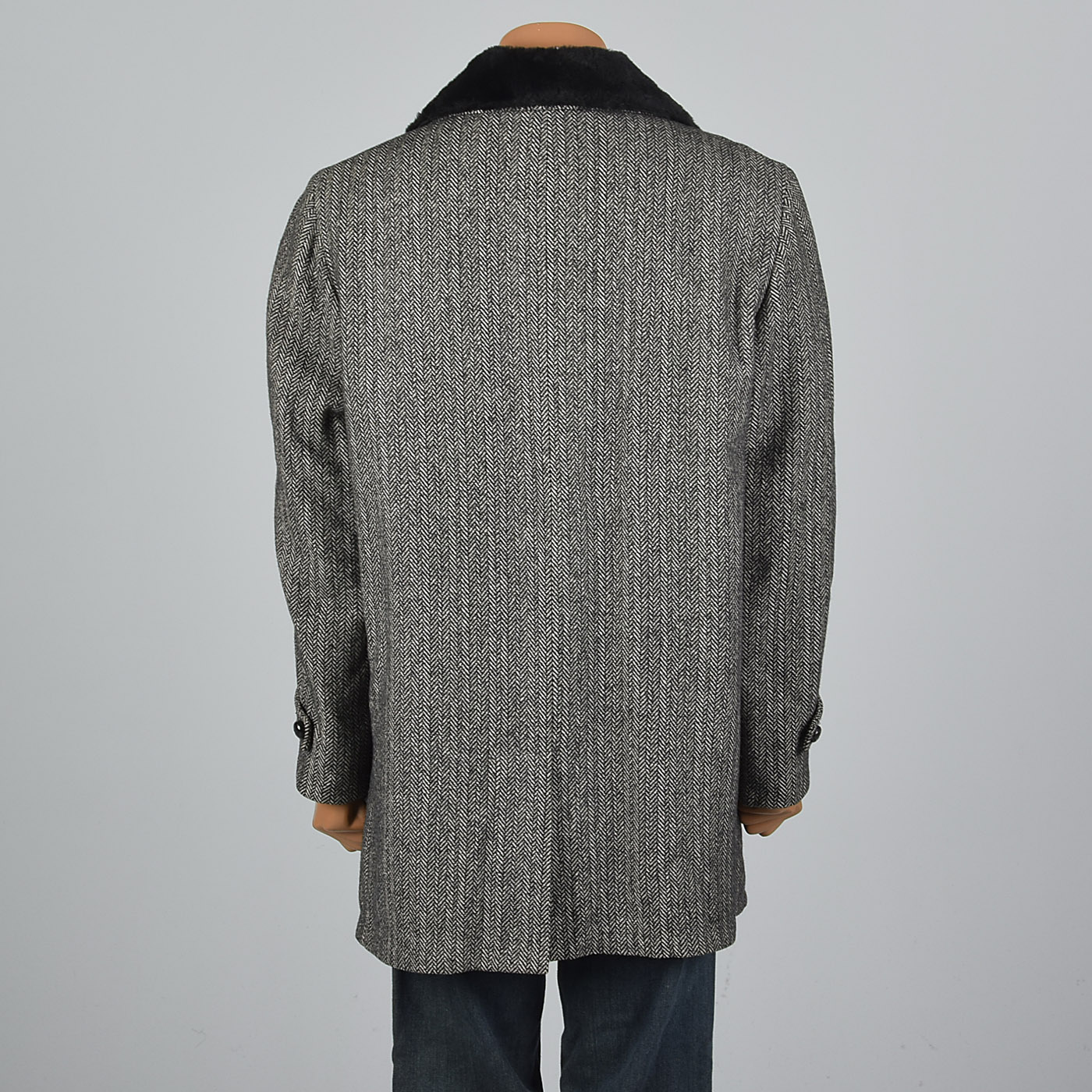 42 1970s Mens Winter Coat Black White Herringbone Wool Tweed Plush