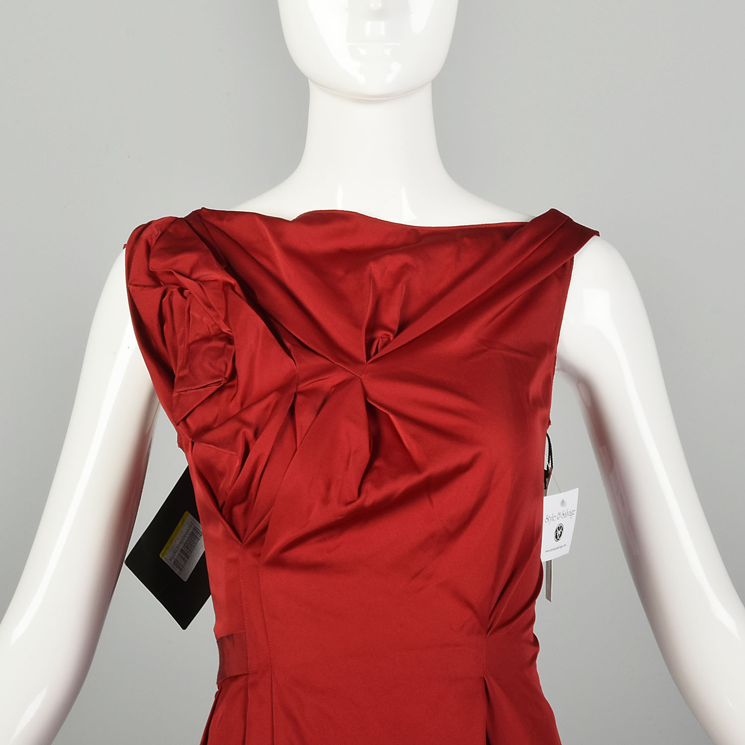 nina ricci red dress A Vibrant red dress, designed by Nina Ricci in 1960