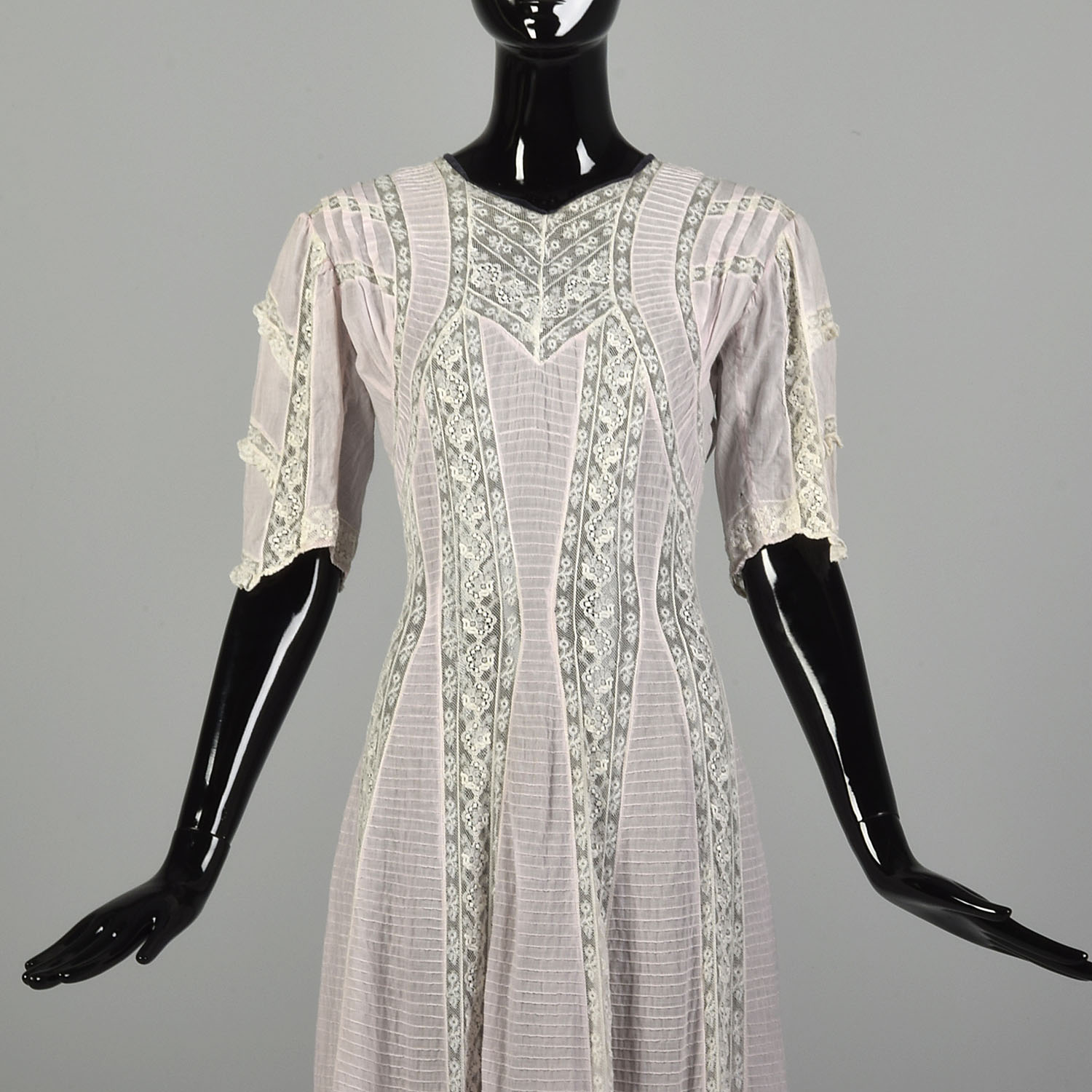 Antique Edwardian 1900s Ivory Linen Hand Embroidery Long