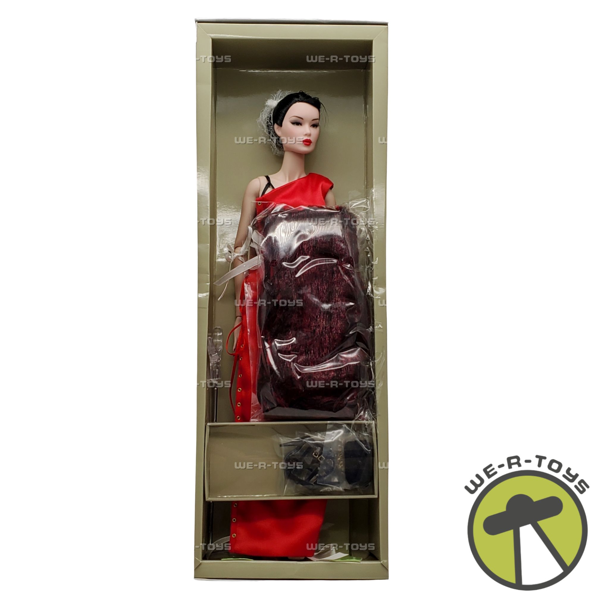 East 59th Aloha Waikiki Victoire Roux Fashion Doll 2020 Integrity
