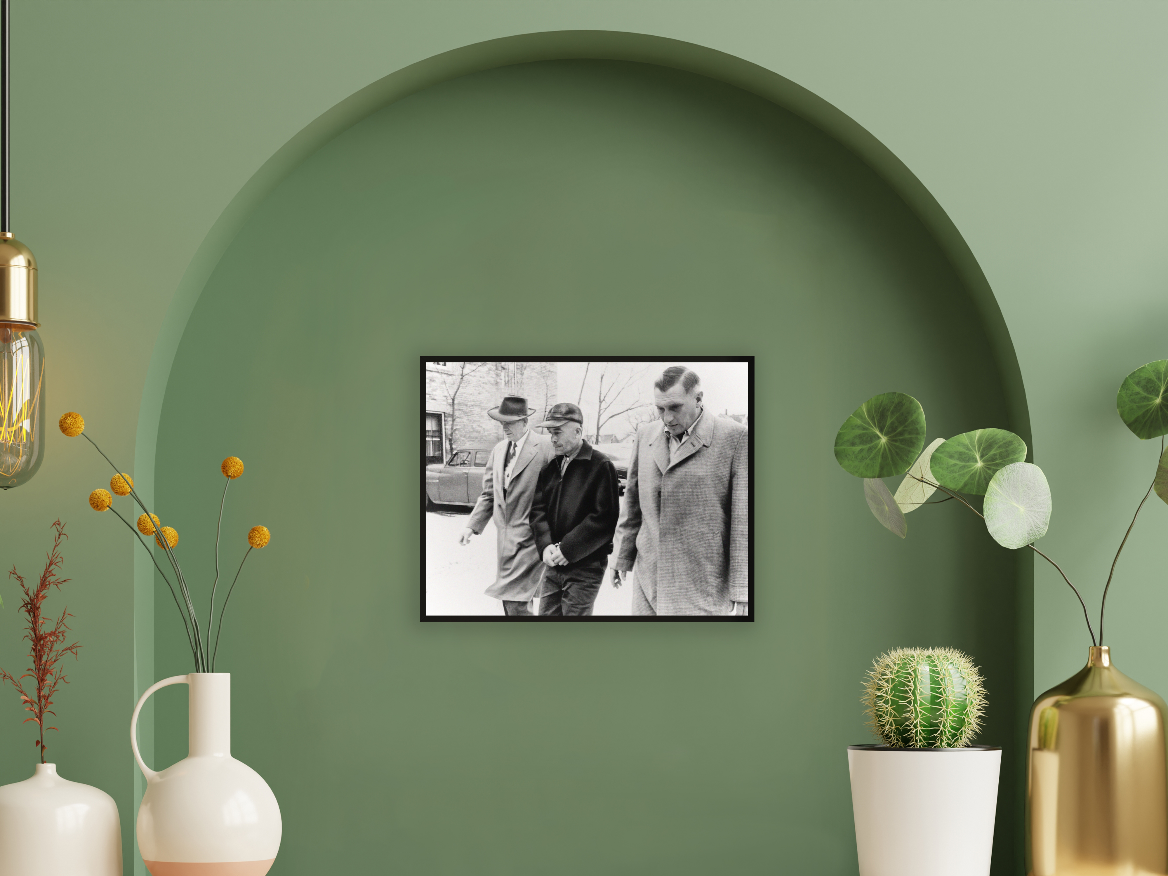 1957 Ed Gein The Butcher of Plainfield Handcuffed Photo Print Poster - Picture 21 of 40