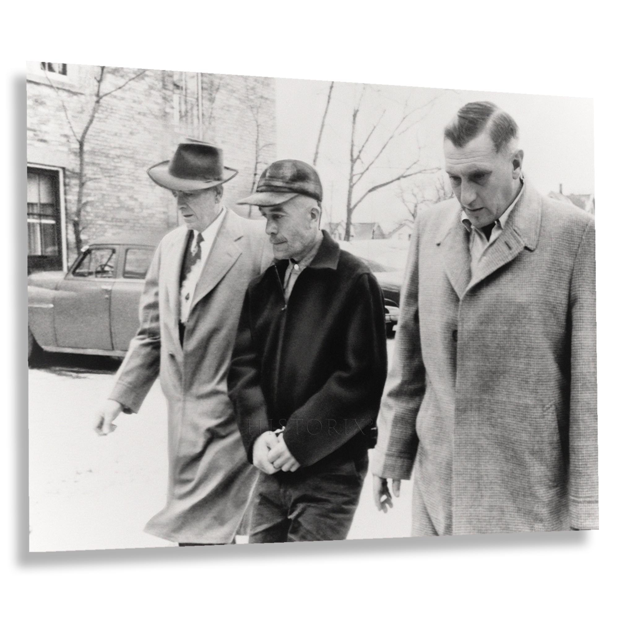 1957 Ed Gein The Butcher of Plainfield Handcuffed Photo Print Poster - Picture 34 of 40