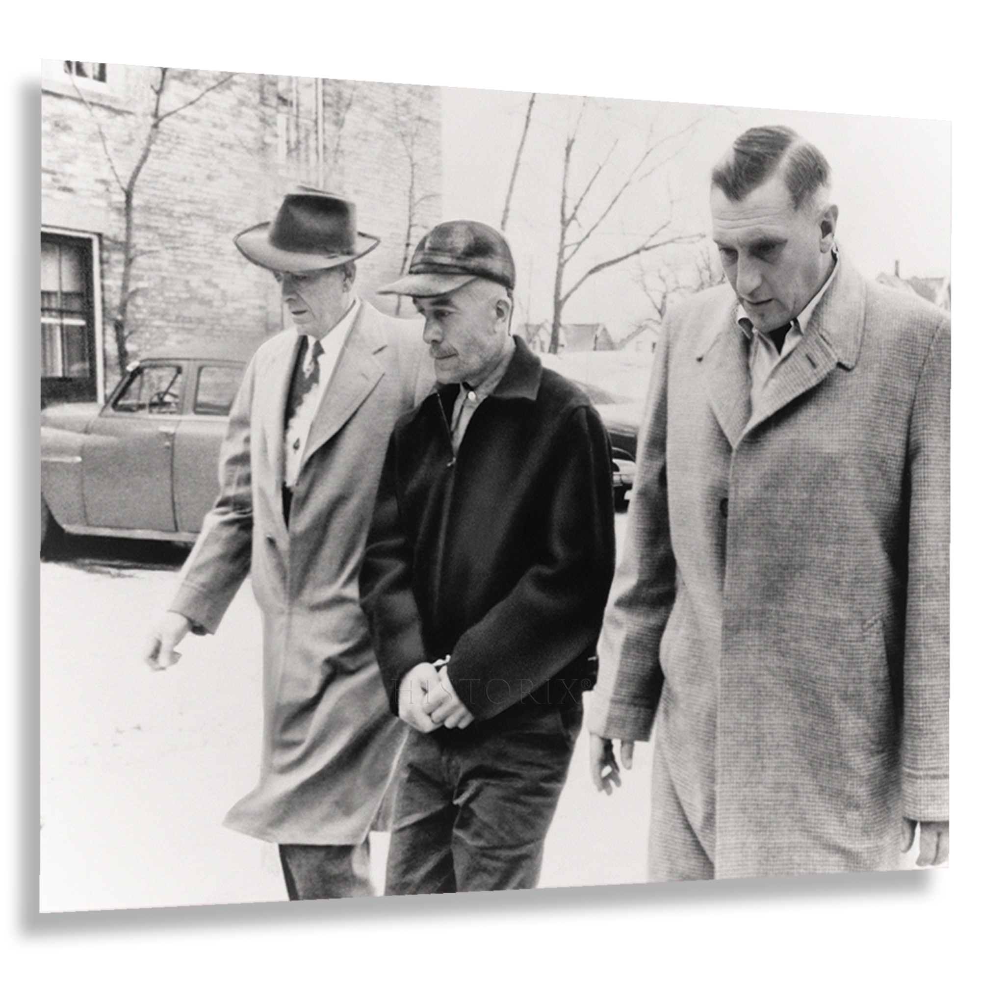 1957 Ed Gein The Butcher of Plainfield Handcuffed Photo Print Poster - Picture 40 of 40