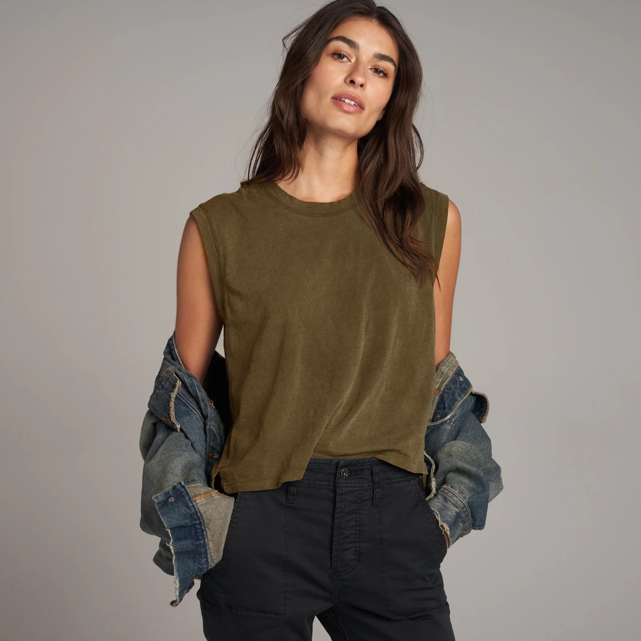 Camisa sin mangas Rowan Savannah de algodón con musculoso para mujer - Imagen 38 de 40