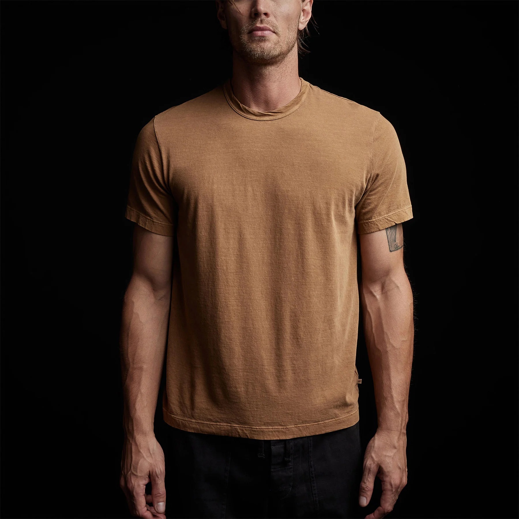 Camiseta para hombre James Perse de algodón tejido MLJ3311 manga corta cuello redondo - Imagen 47 de 58