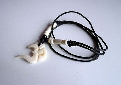 OM Carved in Letter Design-Pendants with adjustable Thread - Picture 4 of 12