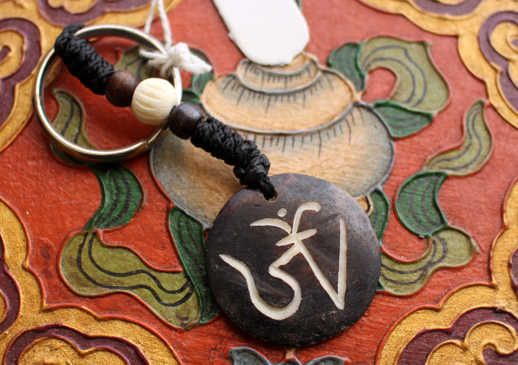 Handcarved Bone Key Chain from Nepal - Picture 7 of 12