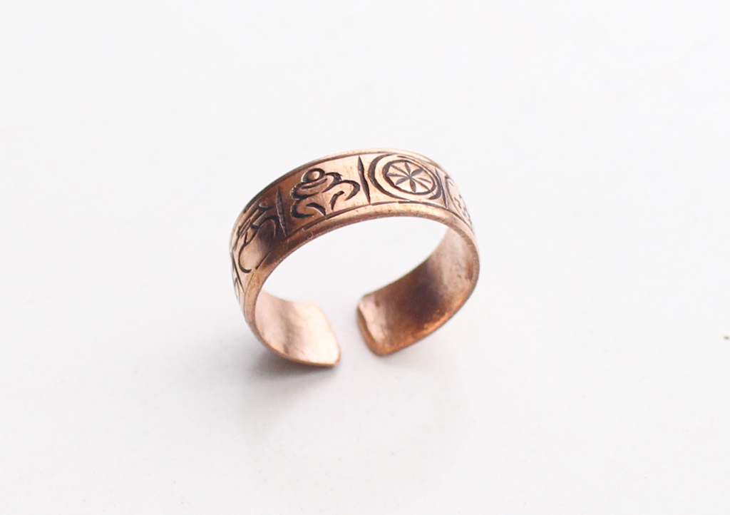 Anillo de dedo de cobre unisex tallado a mano - Imagen 14 de 16