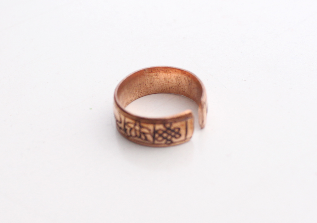 Anillo de dedo de cobre unisex tallado a mano - Imagen 12 de 16