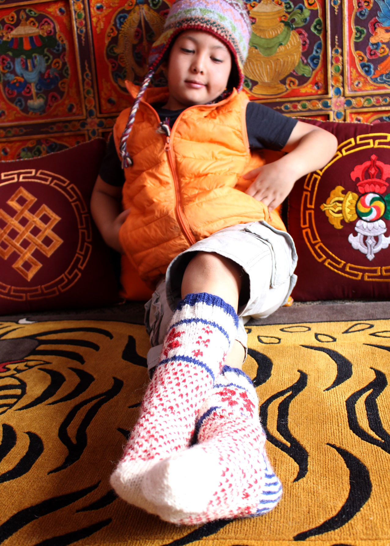 Pure Woolen Red White Blue Mix Snow Flake Pattern Children Knee High Socks - Picture 12 of 12