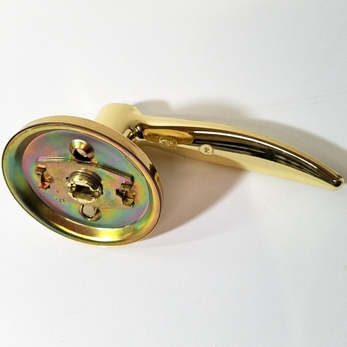Weiser Galiano Dummy Polished Brass Door Knob Lever, Surface Mount