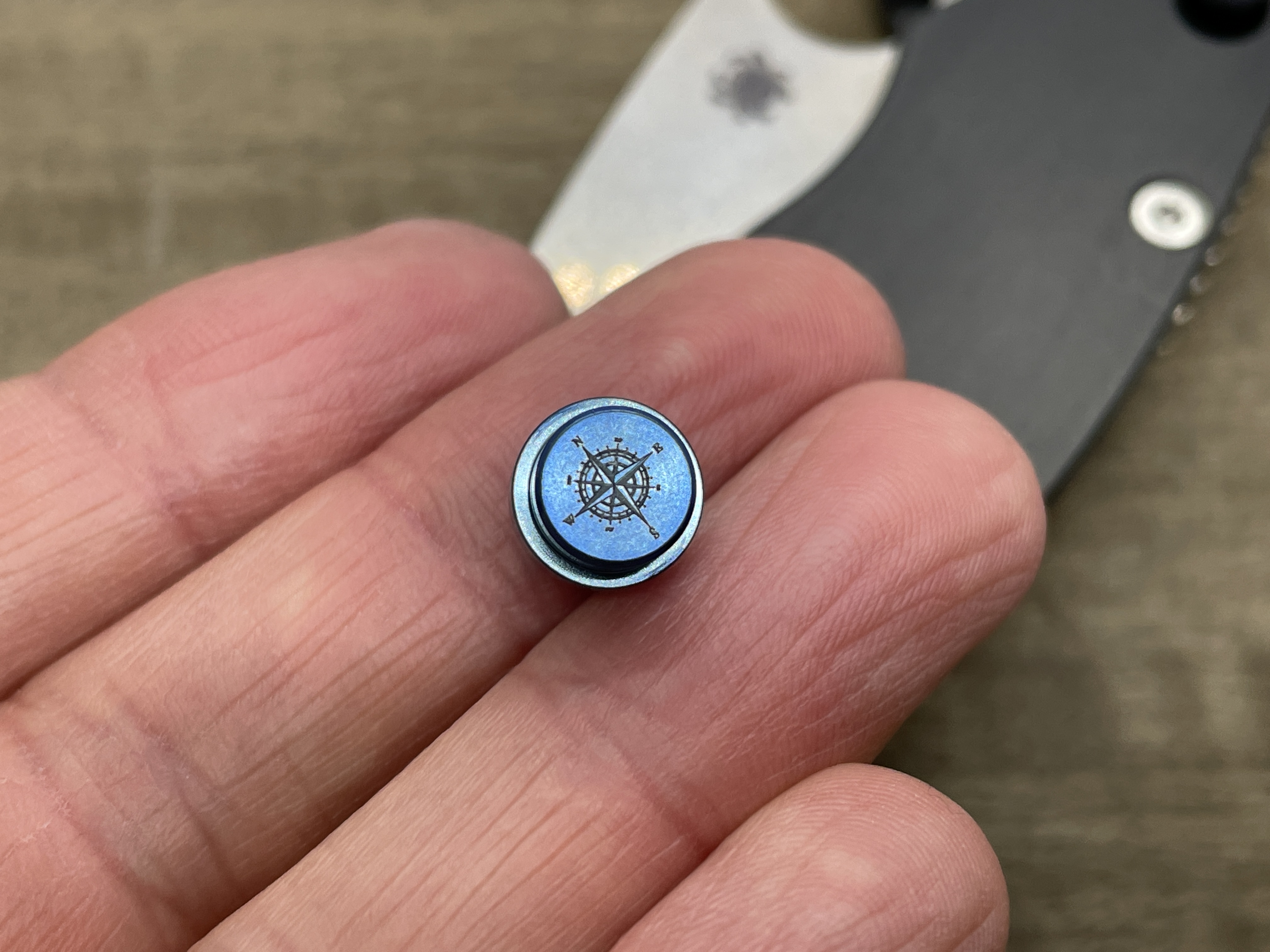 Titanium lanyard hole stopper for MANIX 2 Spyderco - Picture 58 of 66