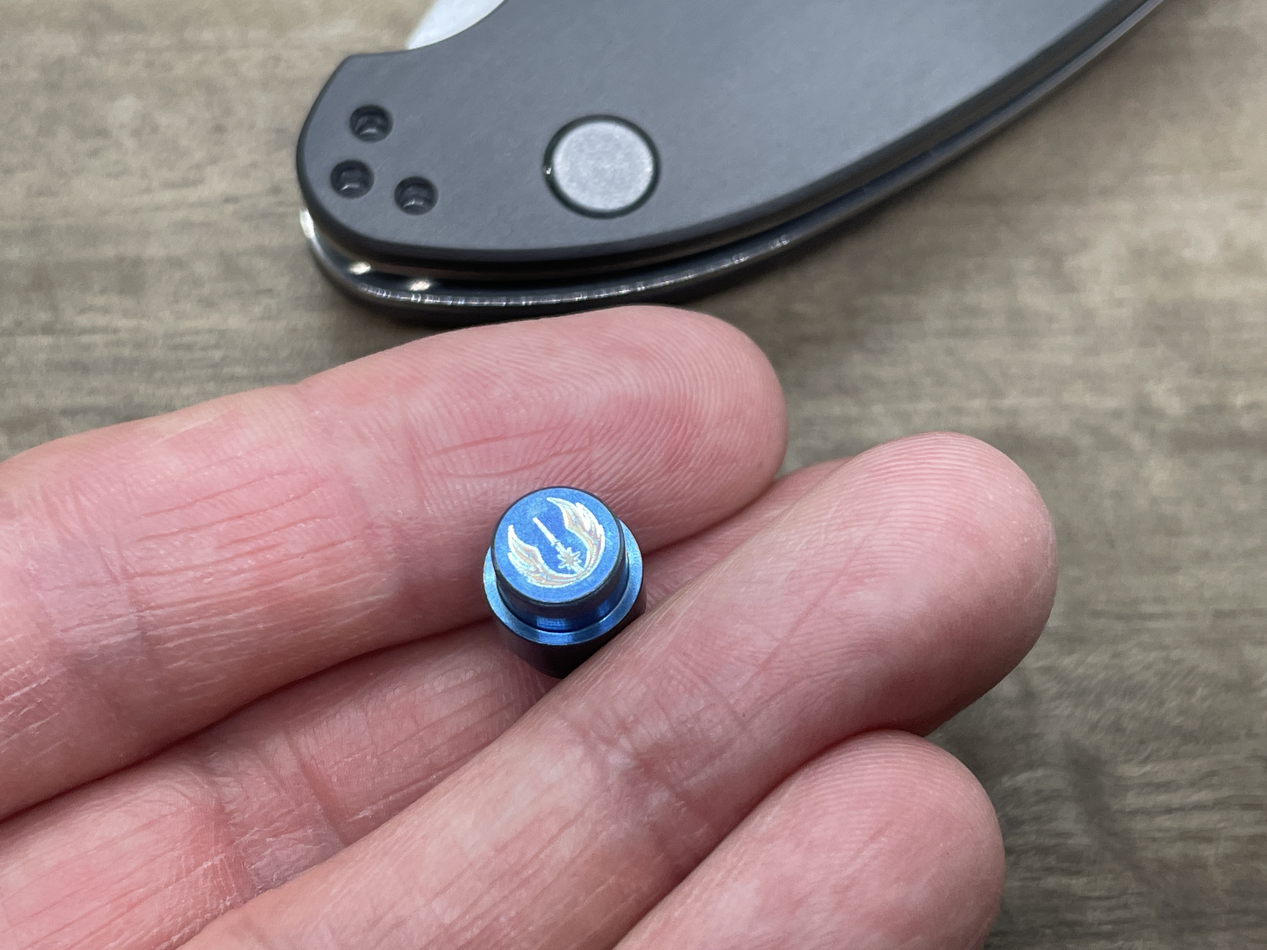 Titanium lanyard hole stopper for MANIX 2 Spyderco - Picture 55 of 66