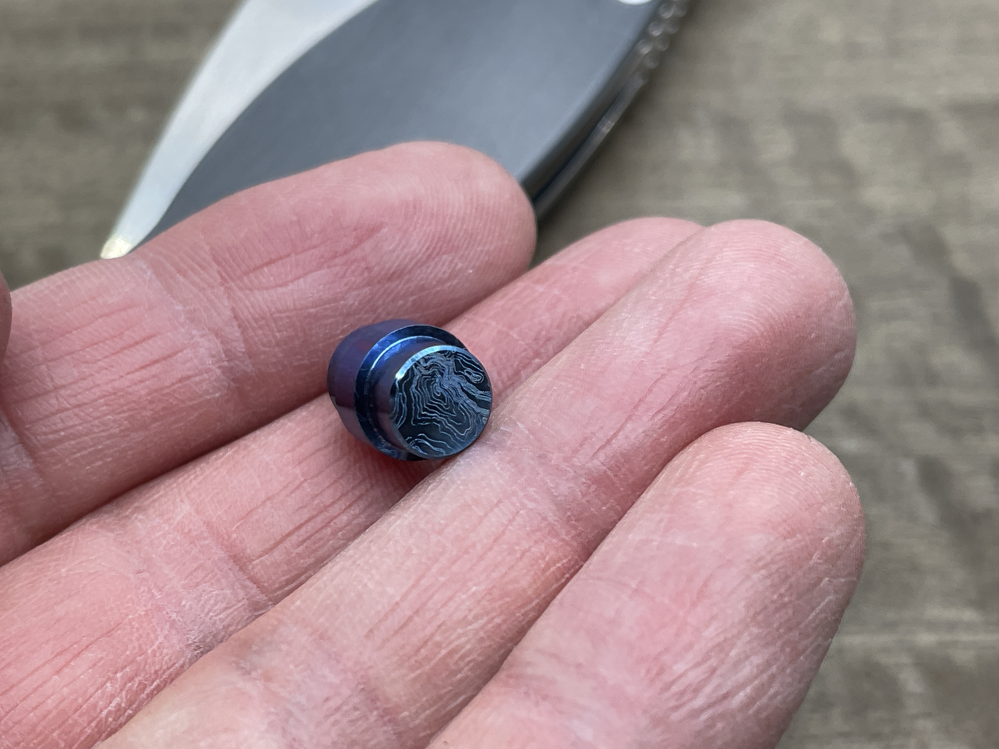 Titanium lanyard hole stopper for MANIX 2 Spyderco - Picture 52 of 66