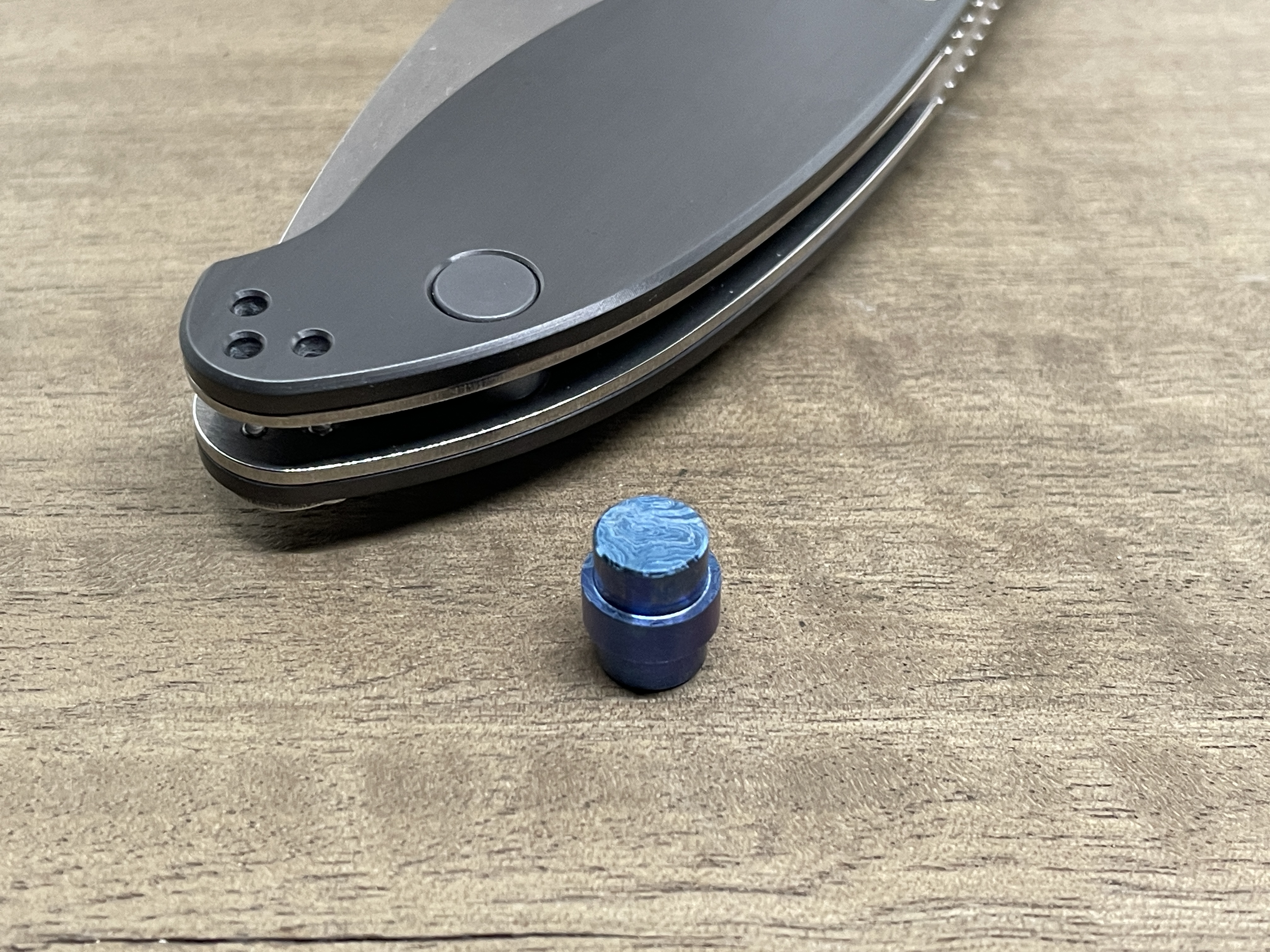 Titanium lanyard hole stopper for MANIX 2 Spyderco - Picture 53 of 66