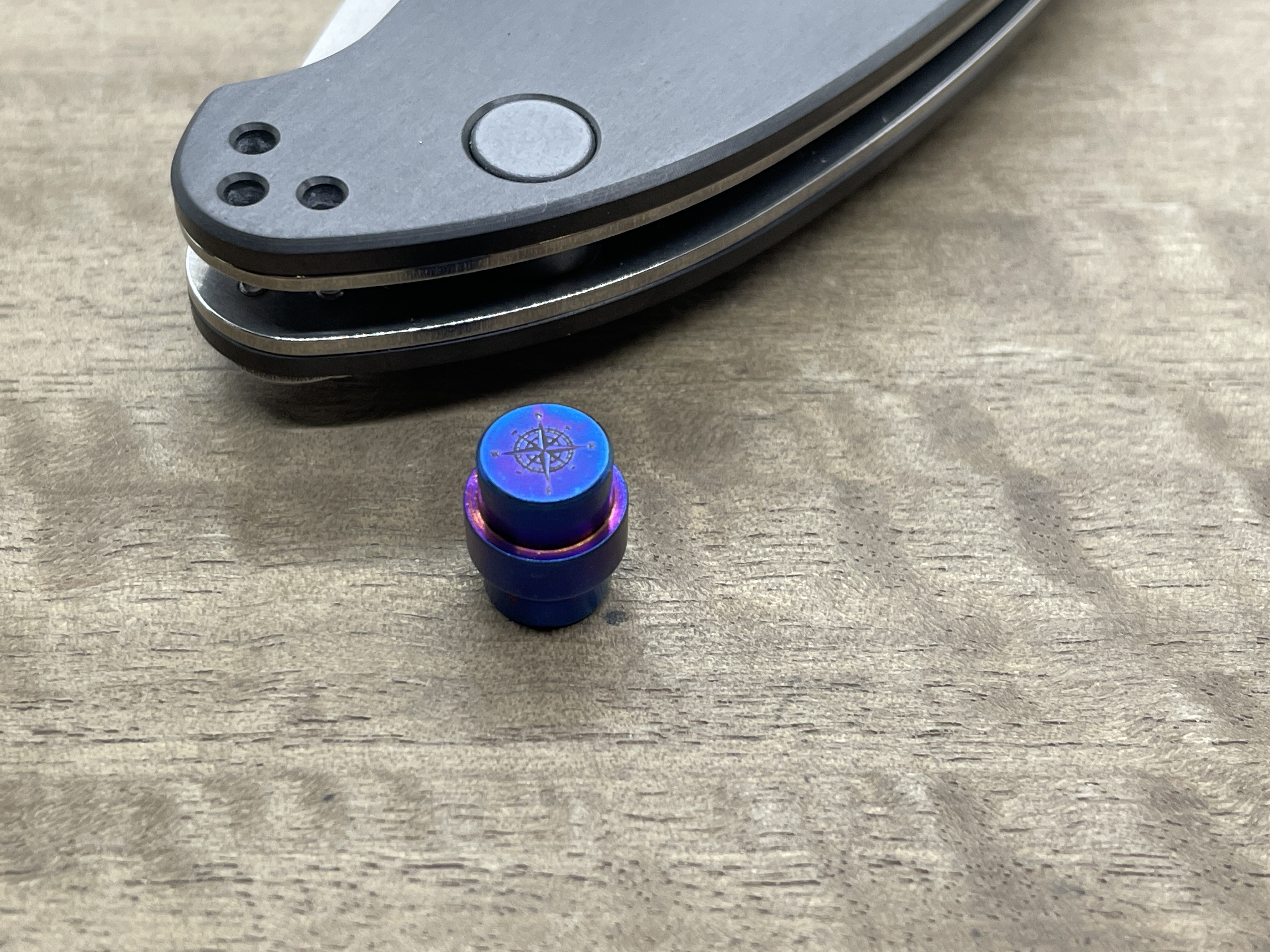 Titanium lanyard hole stopper for MANIX 2 Spyderco - Picture 47 of 66