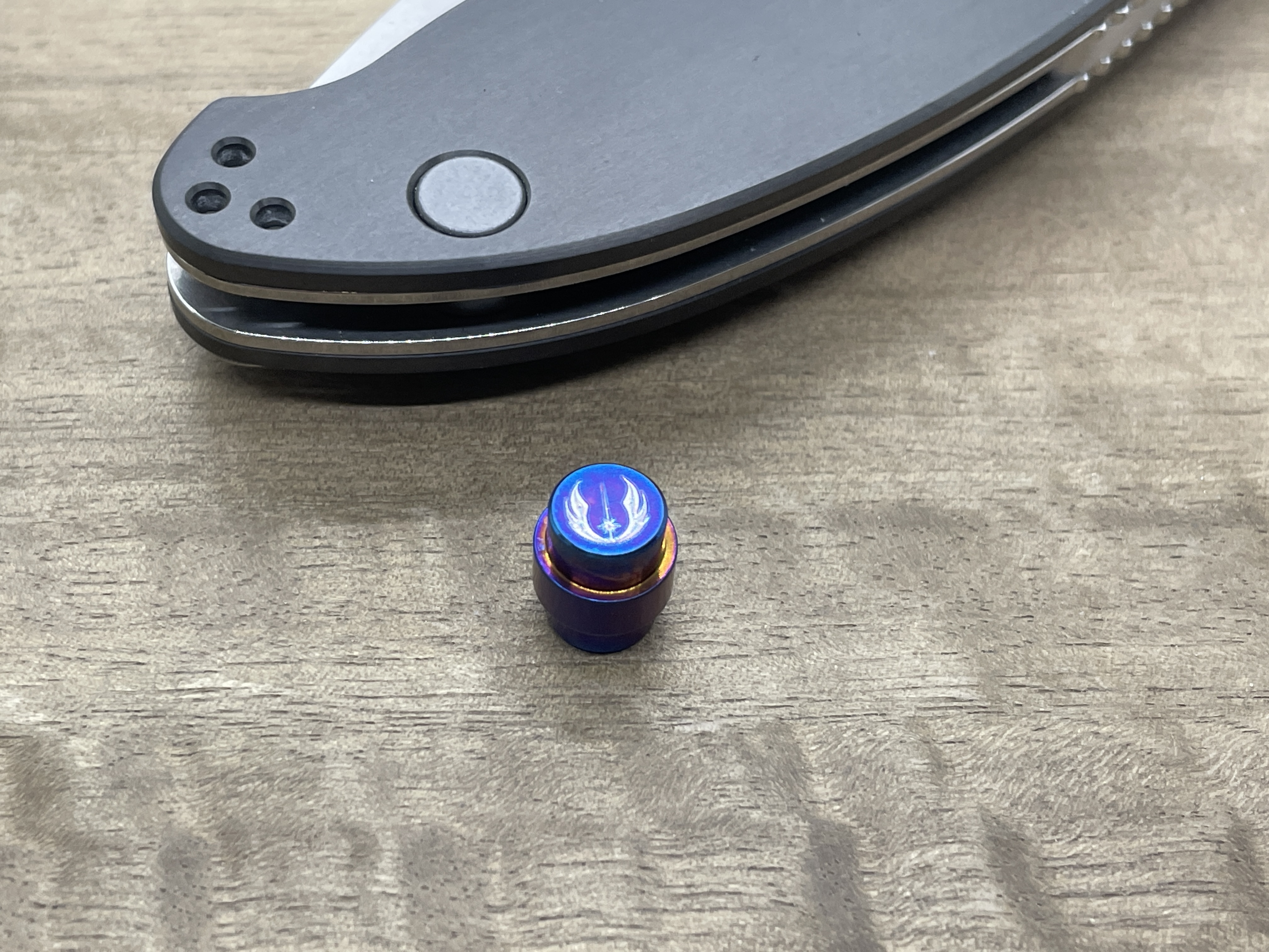 Titanium lanyard hole stopper for MANIX 2 Spyderco - Picture 43 of 66