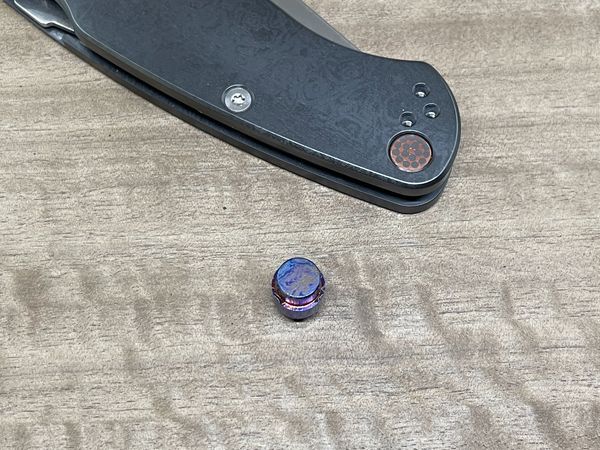 Titanium lanyard hole stopper for MANIX 2 Spyderco - Picture 40 of 66