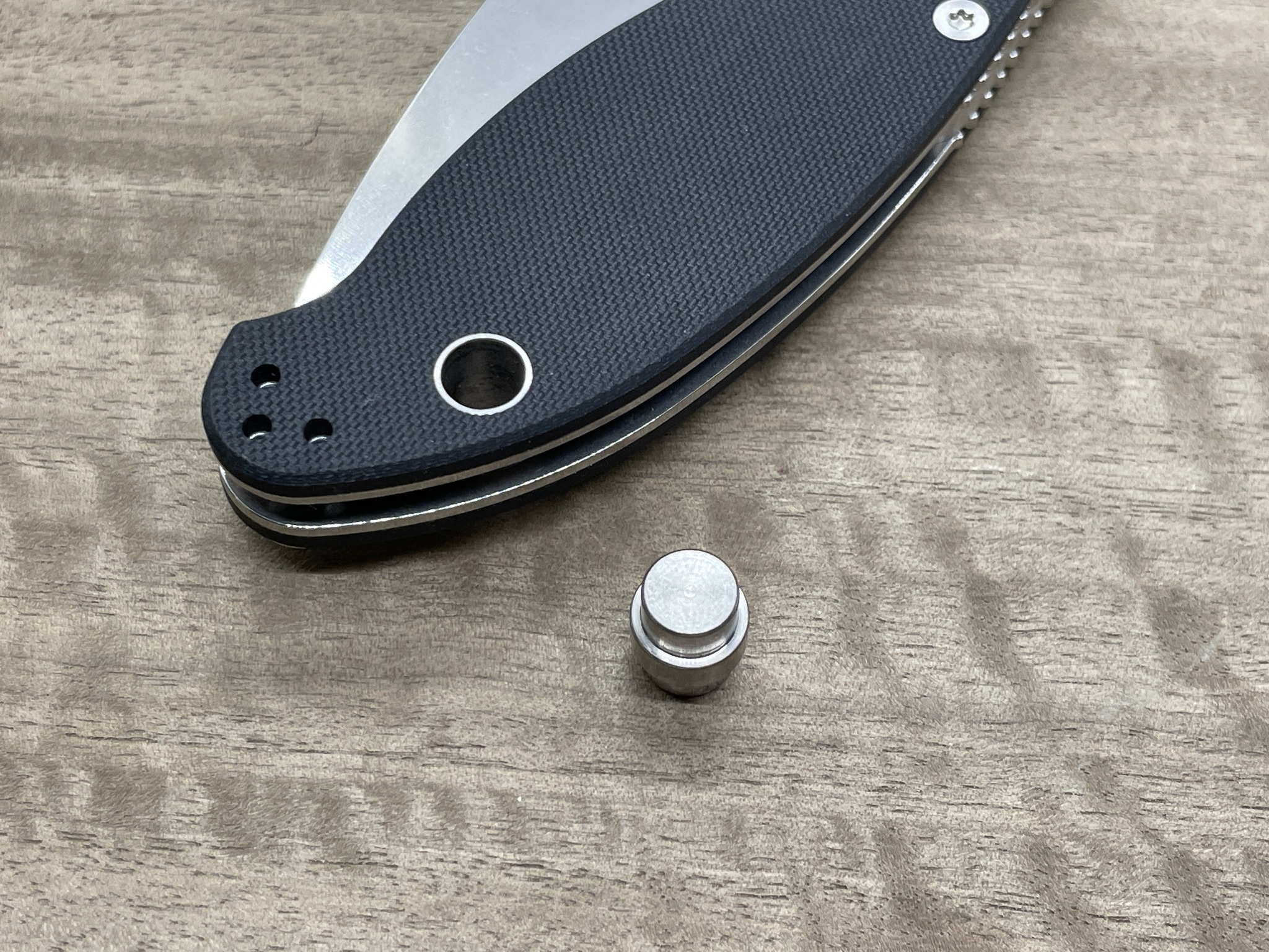 Titanium lanyard hole stopper for MANIX 2 Spyderco - Picture 22 of 66