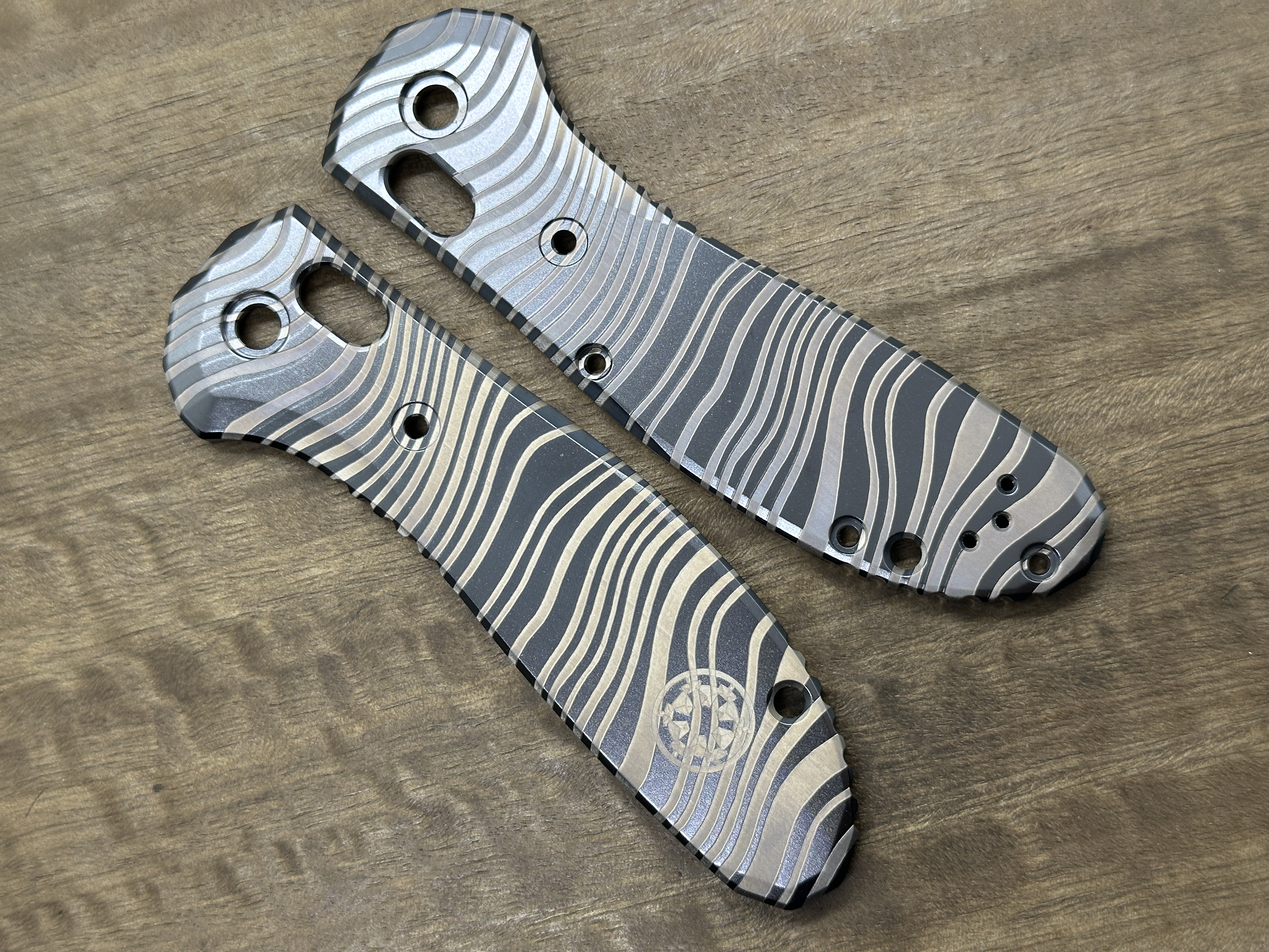 Black BESKAR Mandalorian Titanium Scales for Benchmade GRIPTILIAN 551 & 550 - Picture 7 of 15