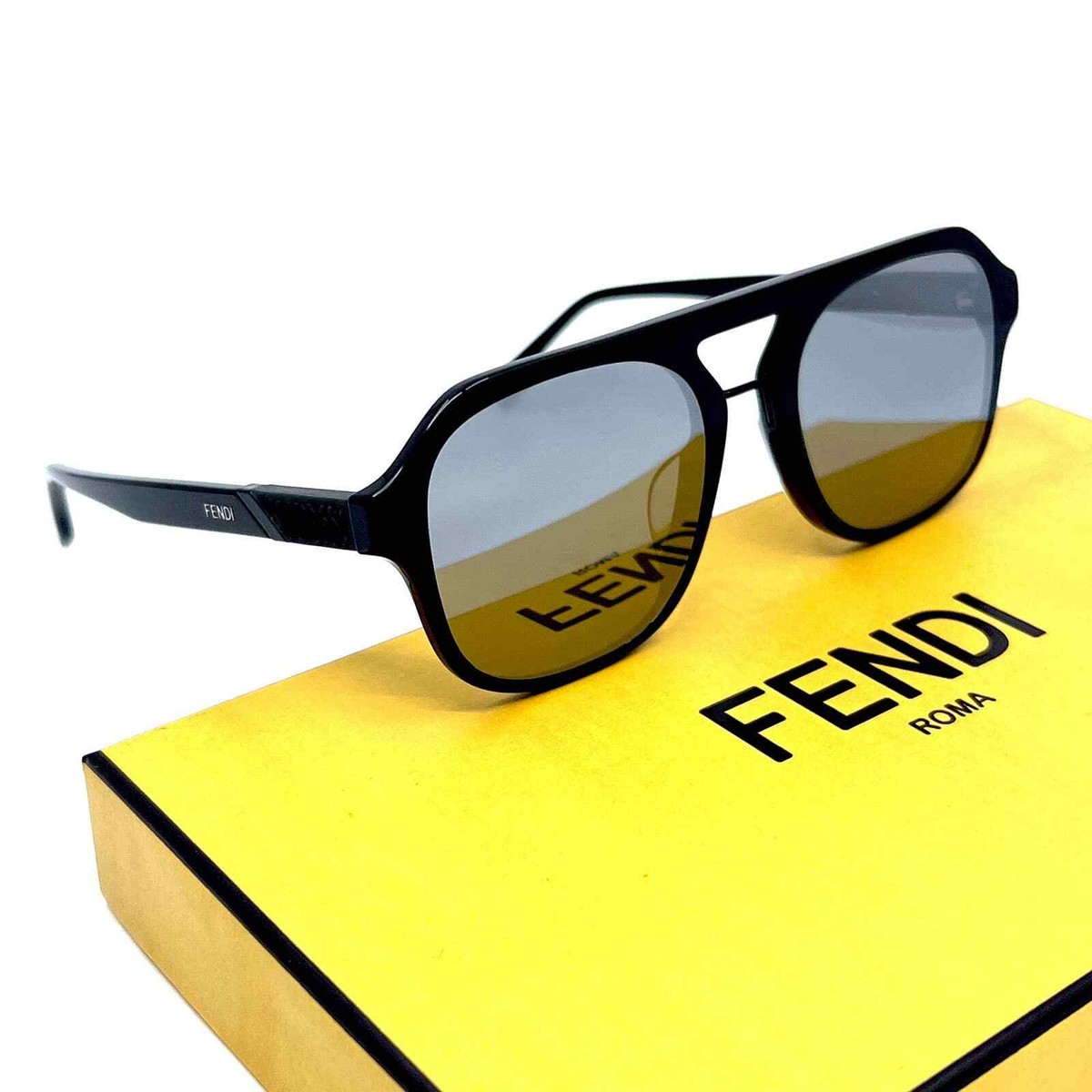Fendi FE40026U Sunglasses eyewear