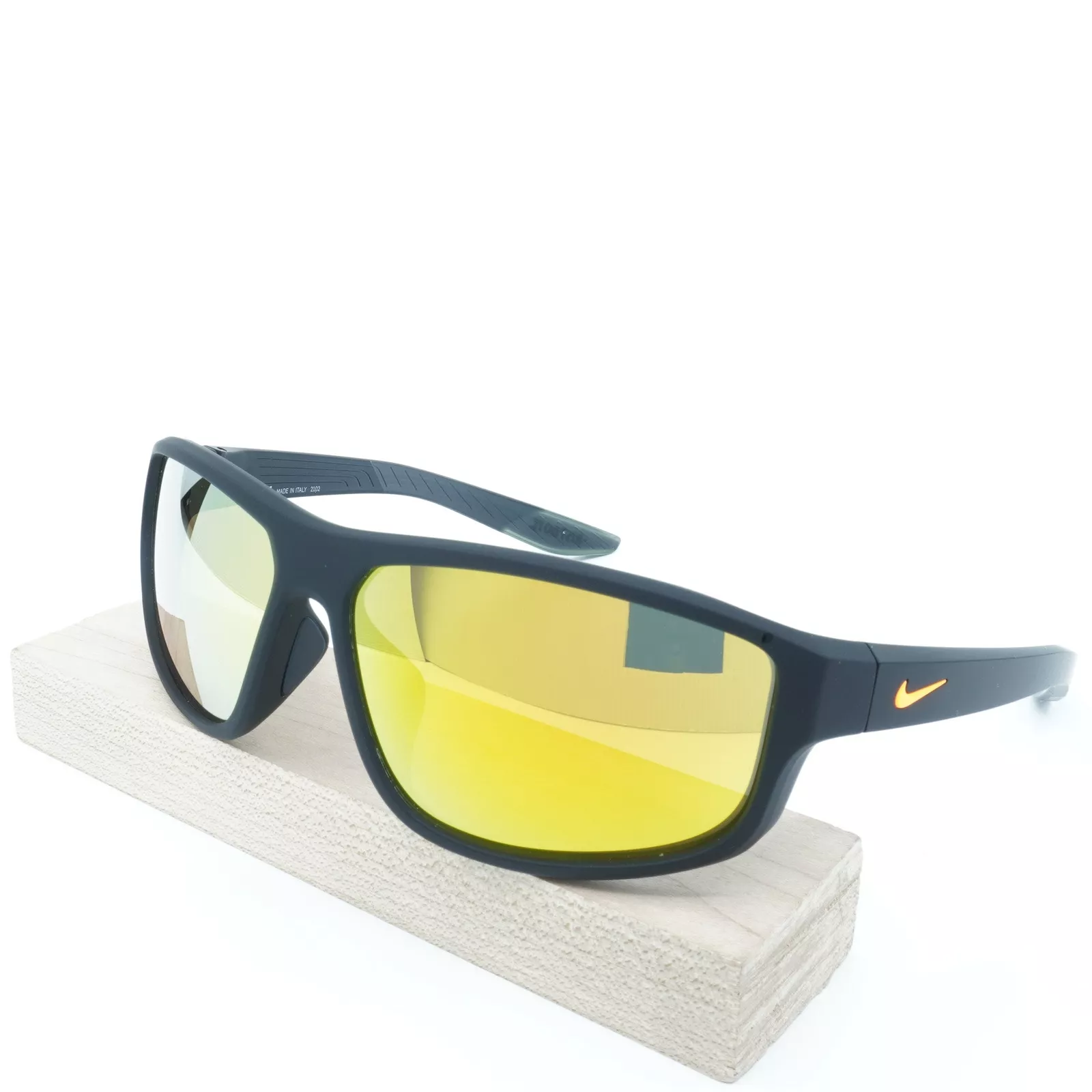 Nike BRAZEN-FUEL-M-DJ0803-452-6214 Sunglasses eyewear