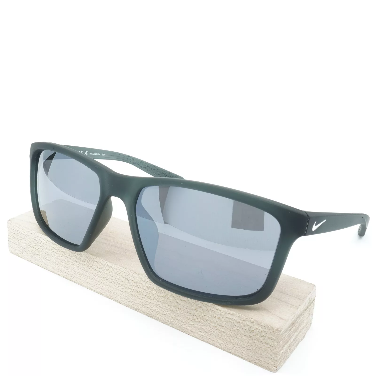 Nike VALIANT-MI-CW4645-061-6017 Sunglasses eyewear