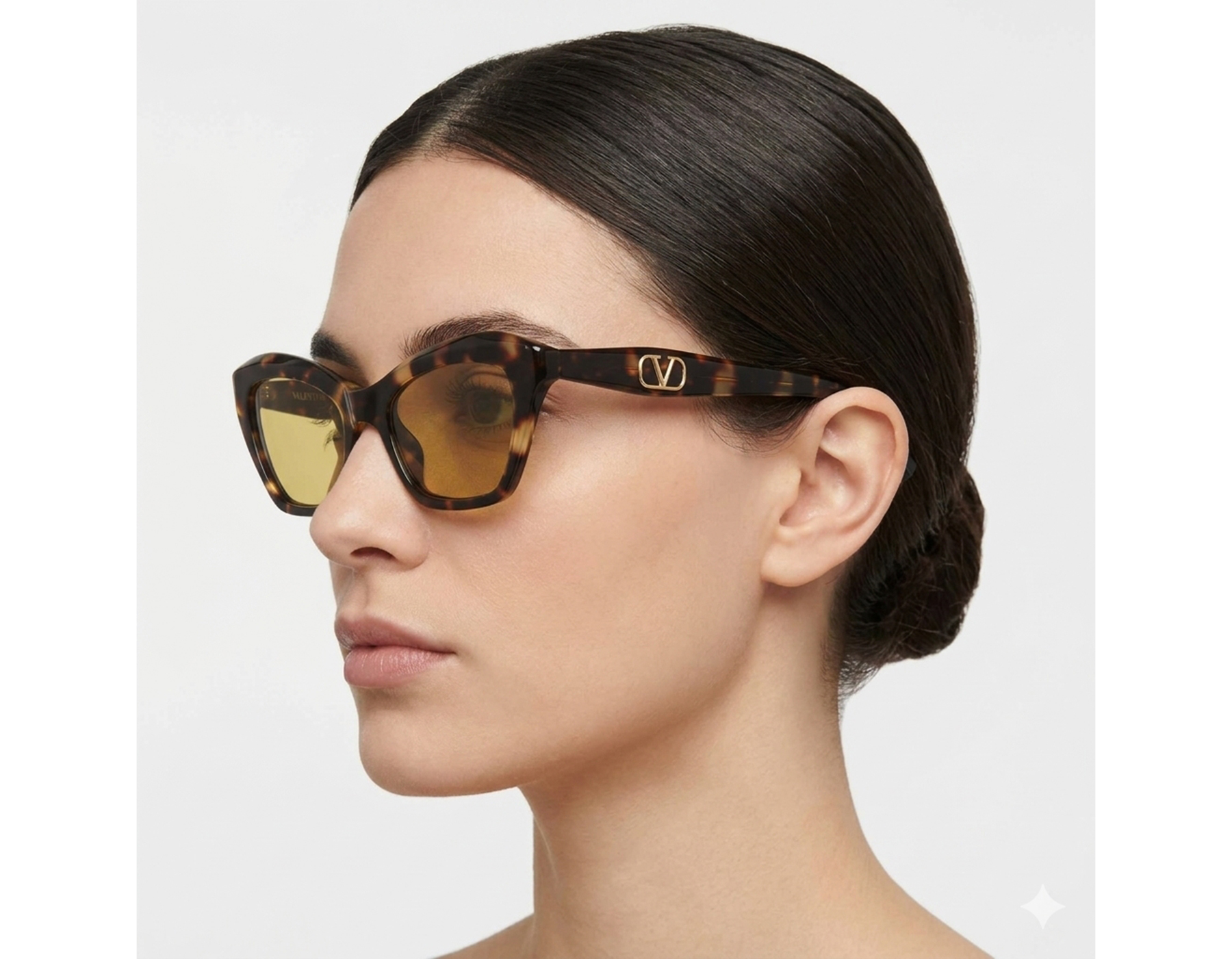 Valentino VG0009S Sunglasses eyewear