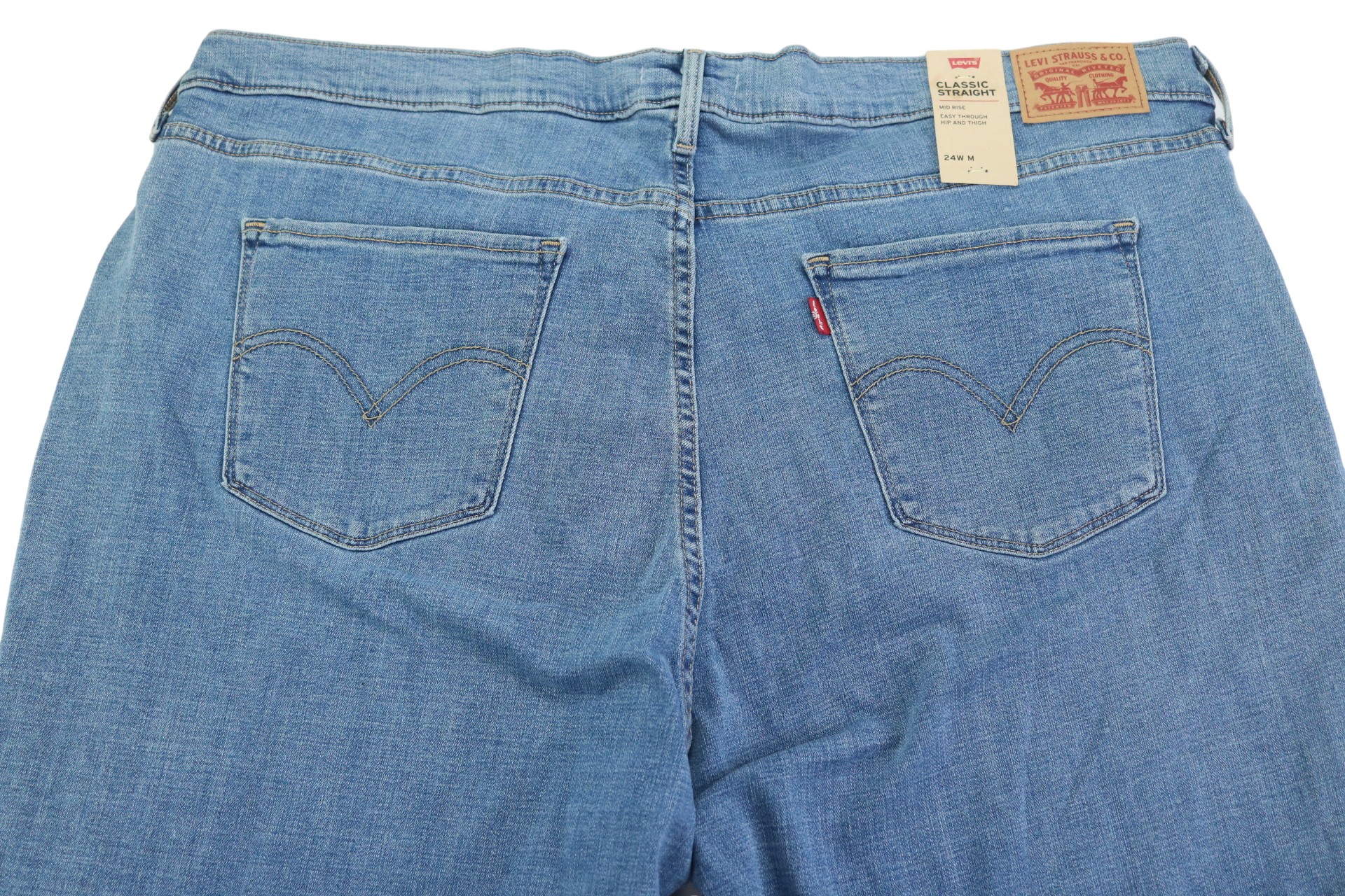Levi's Women's Trendy Plus Classic Straight-Leg Jeans - Picture 12 of 17