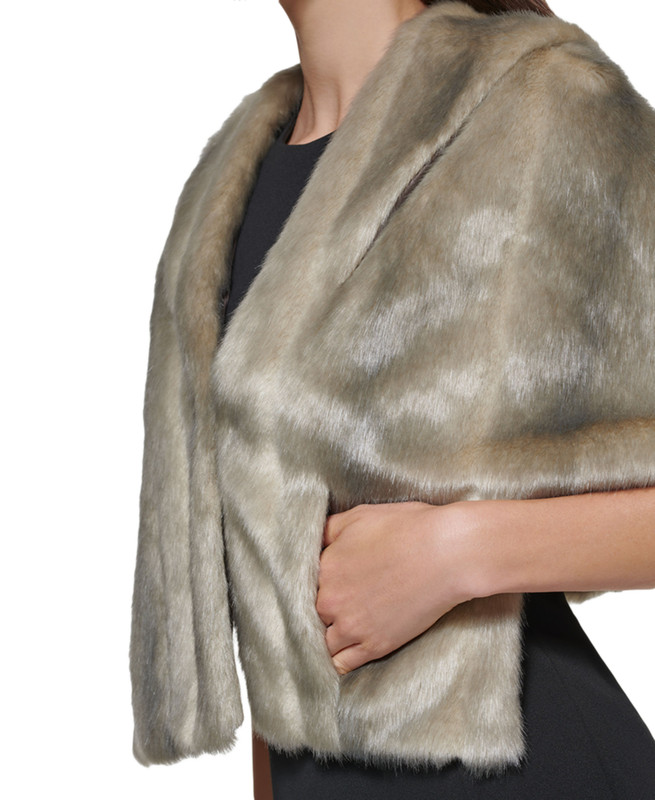 Eliza J Women's Faux-Fur Shrug - Picture 8 of 10