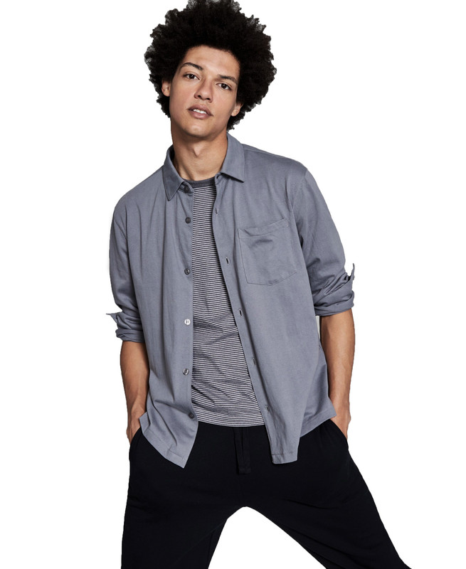 А теперь эта мужская однотонная трикотажная рубашка обычного покроя