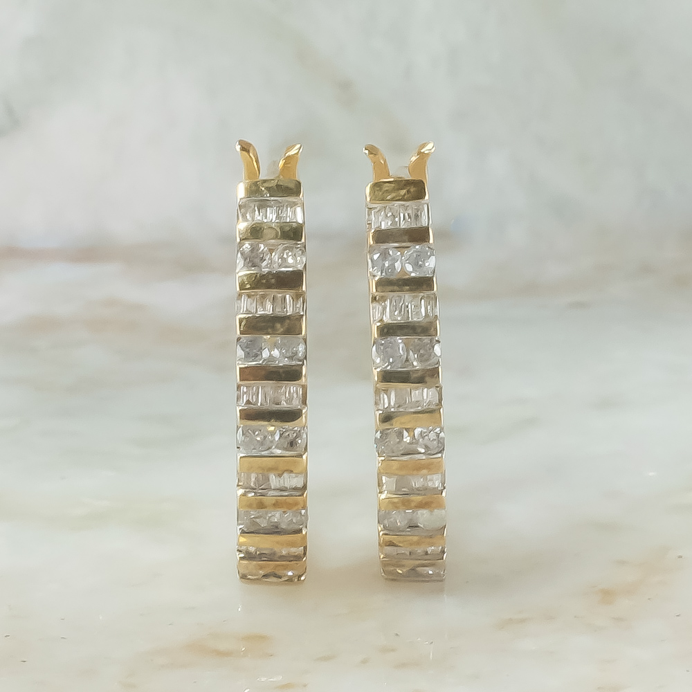 10K-Yellow-Gold-1-20ctw-Round-amp-Baguette-Diamond-Accented-Oval-Hoop-Earrings