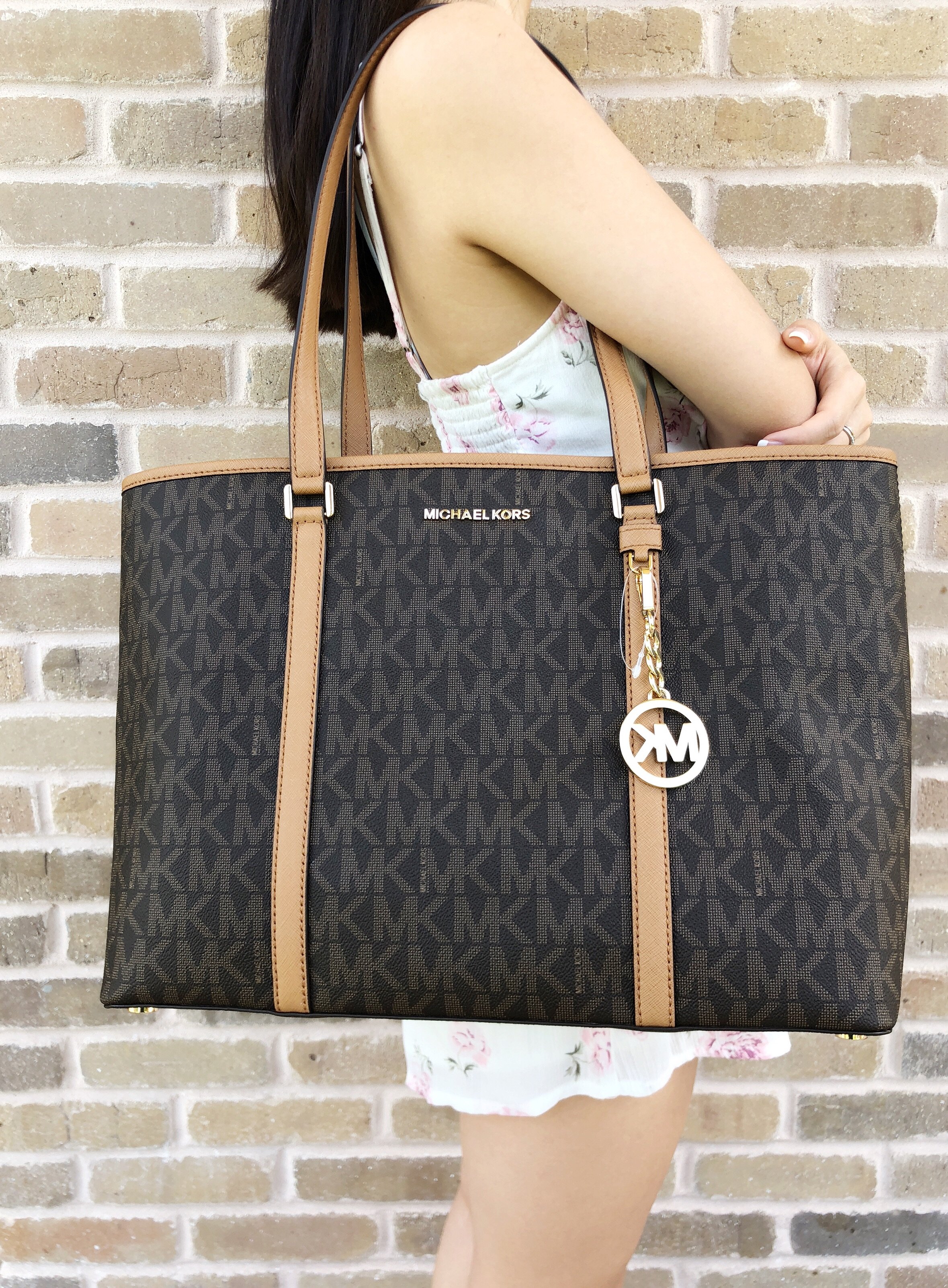 Michael Kors Sady Large Multifunctional Top Zip Tote Brown Mk Laptop Michael Kors Sady Large Multifunctional Top Zip Tote Brown Mk Laptop Bag