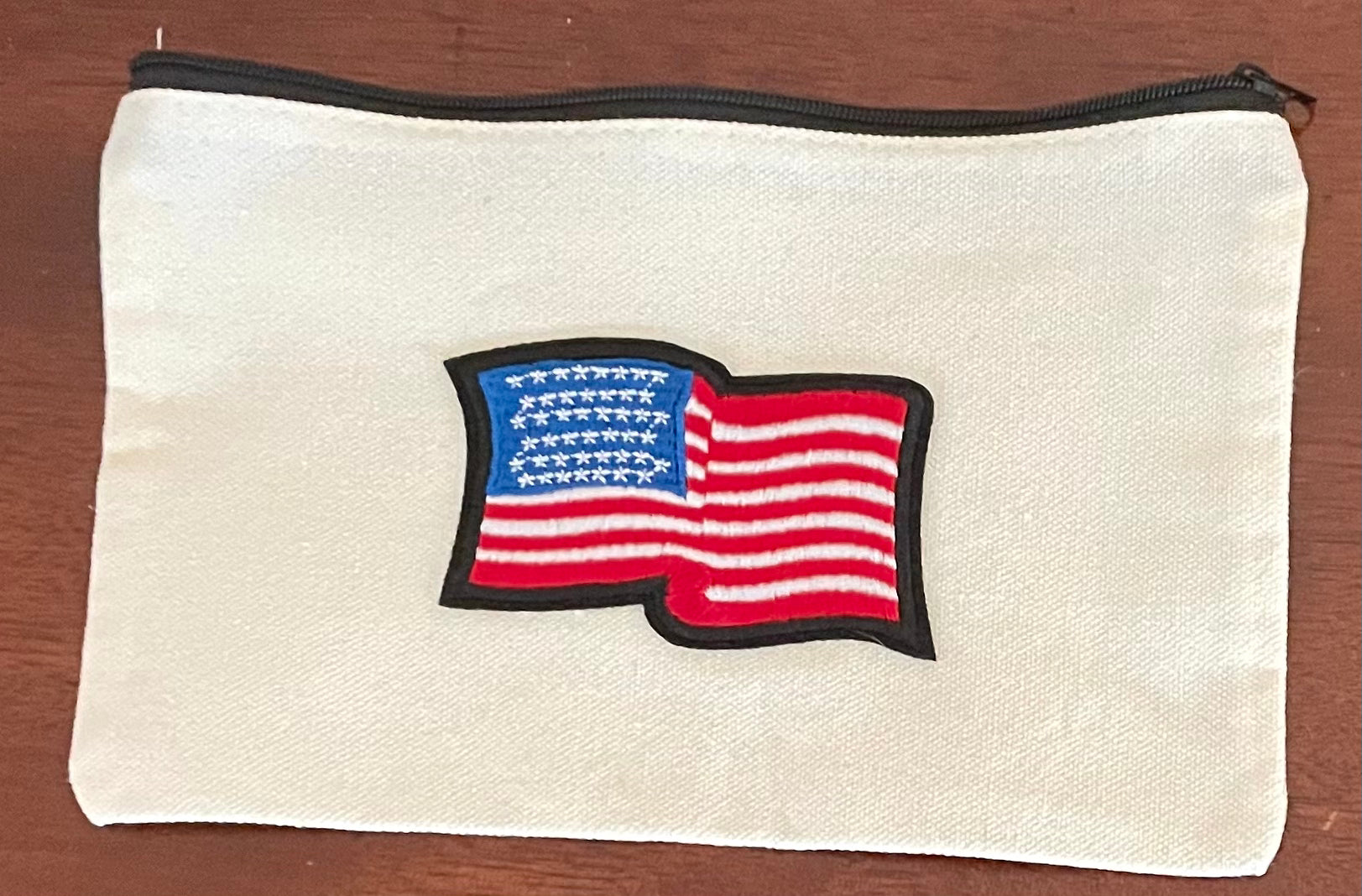US Flag Themed Make-up Bag - Picture 4 of 7