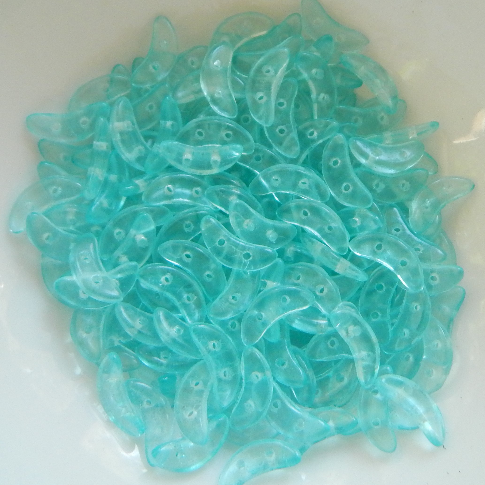 30 Perlen - Halbmond CzechMates 2-Loch Perlen - Farbe wählbar - Tschechisches Glas - Bild 70 von 99